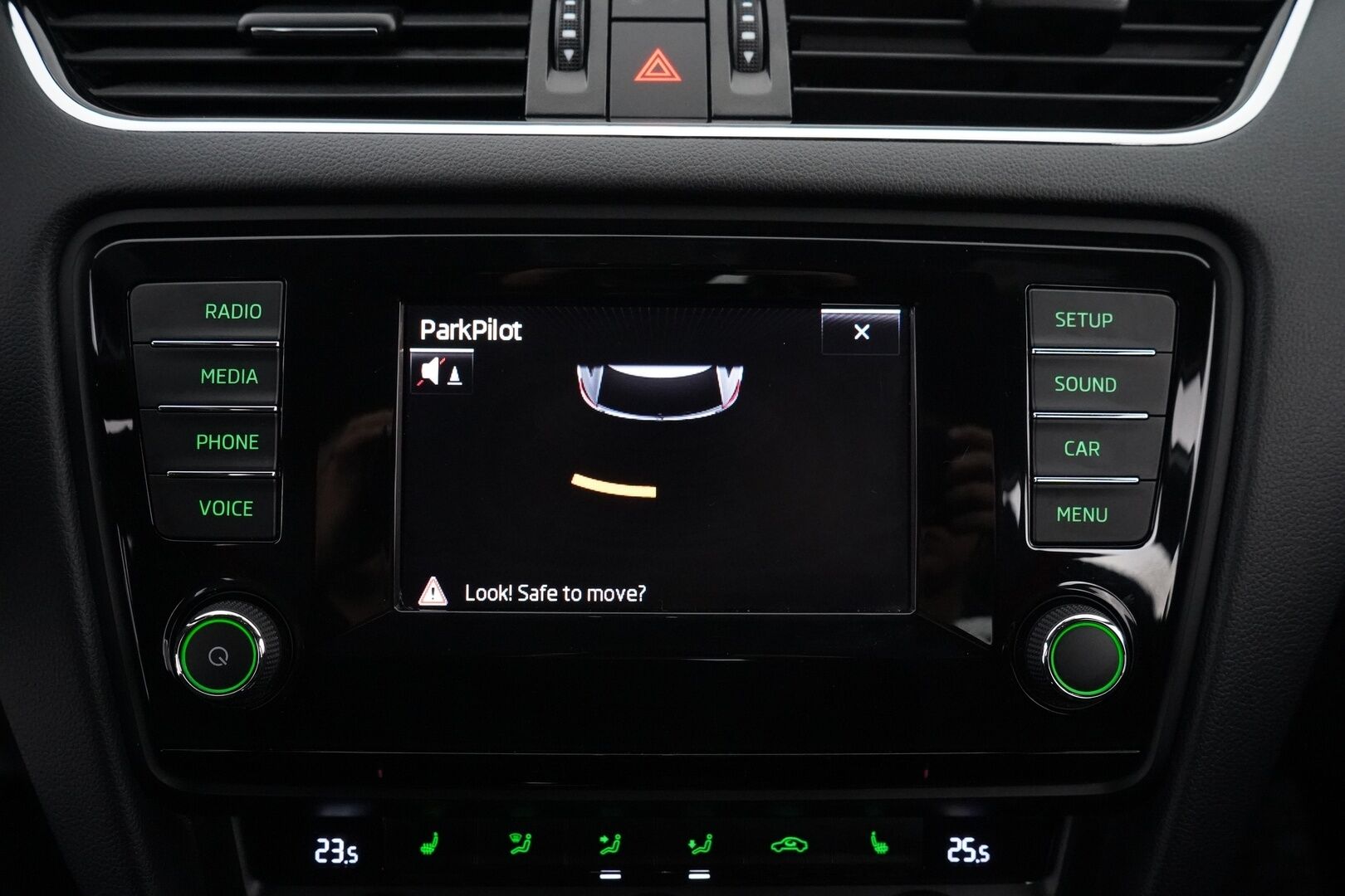 Skoda Octavia 2014 Combi 2,0 TSI RS * ACC / Tutka / Koukku / Lohkolämmitin / Sähkökontti * - Suomi- auto / Viimeisin huolto 03/2026 / Kahdet OEM vanteet