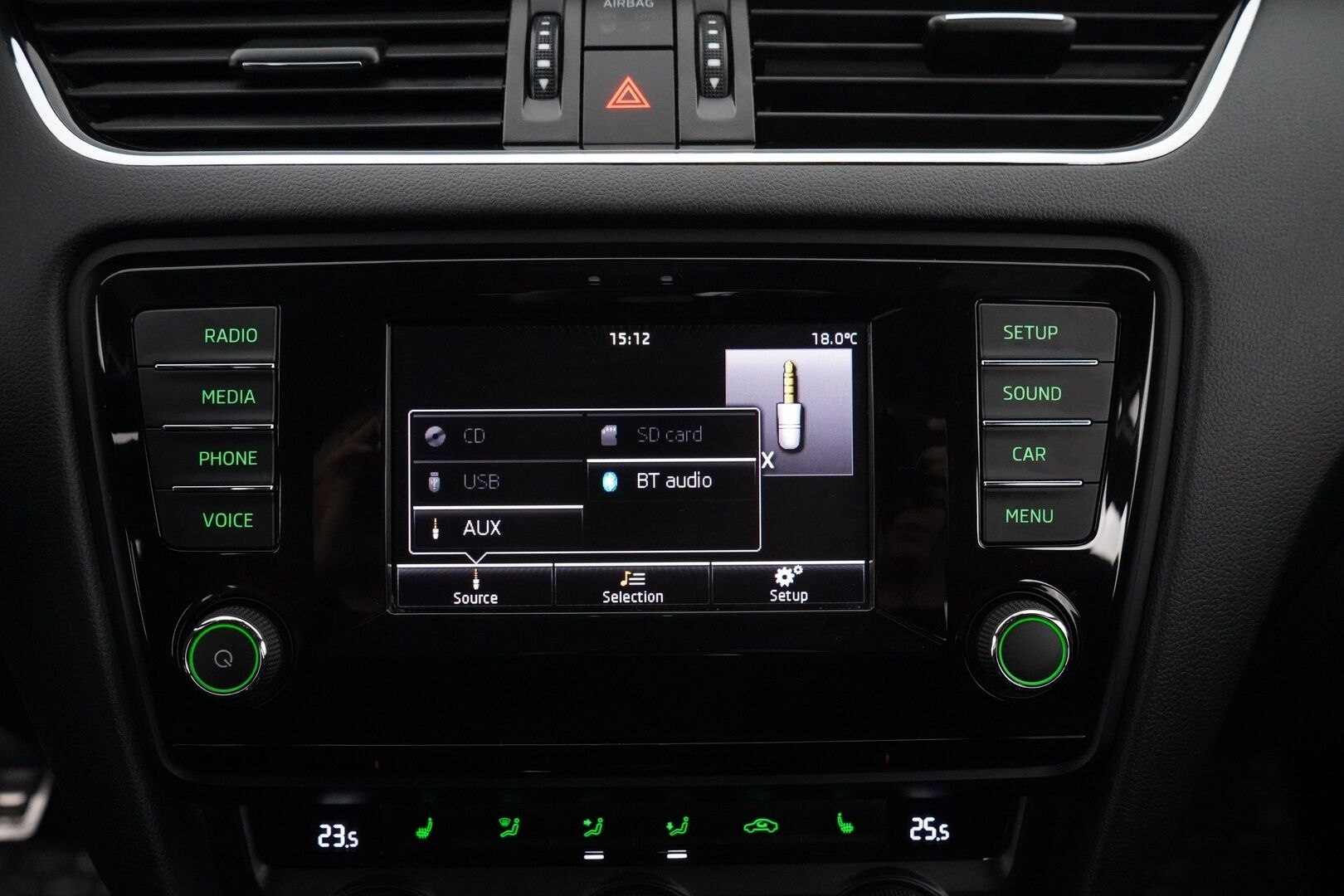 Skoda Octavia 2014 Combi 2,0 TSI RS * ACC / Tutka / Koukku / Lohkolämmitin / Sähkökontti * - Suomi- auto / Viimeisin huolto 03/2026 / Kahdet OEM vanteet