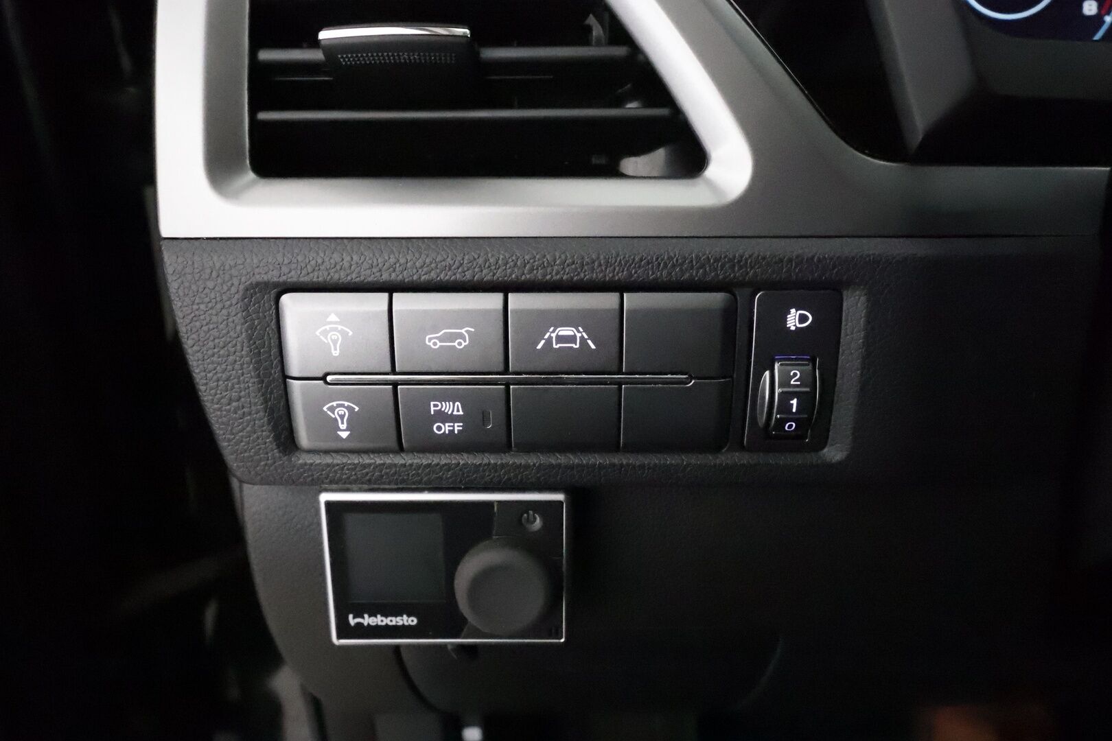 SsangYong Korando 2020 G1,5T 4WD 6AT QUARTZ **Webasto / Adapt.Vakkari / Ilmastoidut Nahat / P.kamera / Navi / Kaistavahti / Keyless** - Suomi-auto