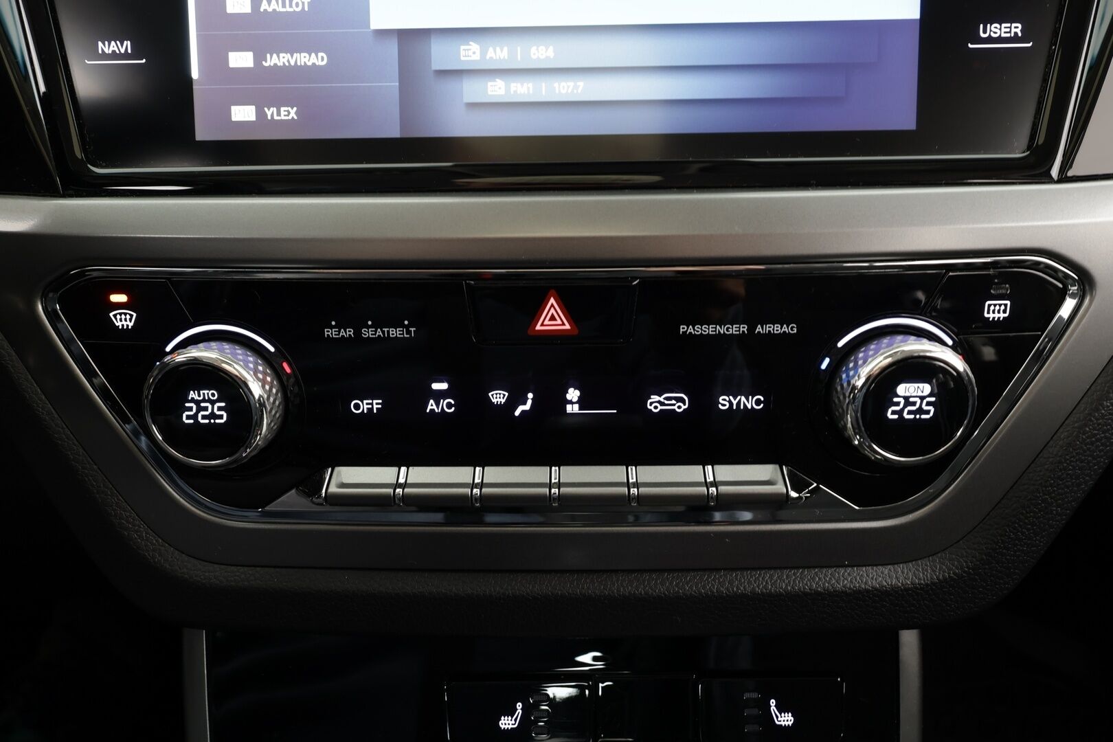 SsangYong Korando 2020 D1,6 4WD 6AT QUARTZ *Vakkari / Kamera / Navi / Koukku / Ratinlämmitin / Lohkolämmitin * - ERIKOISHINTAAN! / 1.Om Suomi-auto / Kahdet renkaat aluvanteilla / Juuri katsastettu / Viimeisin huolto 52tkm - HULLUT AVAJAISHULINAT KORKOTARJOUS 3,29 %