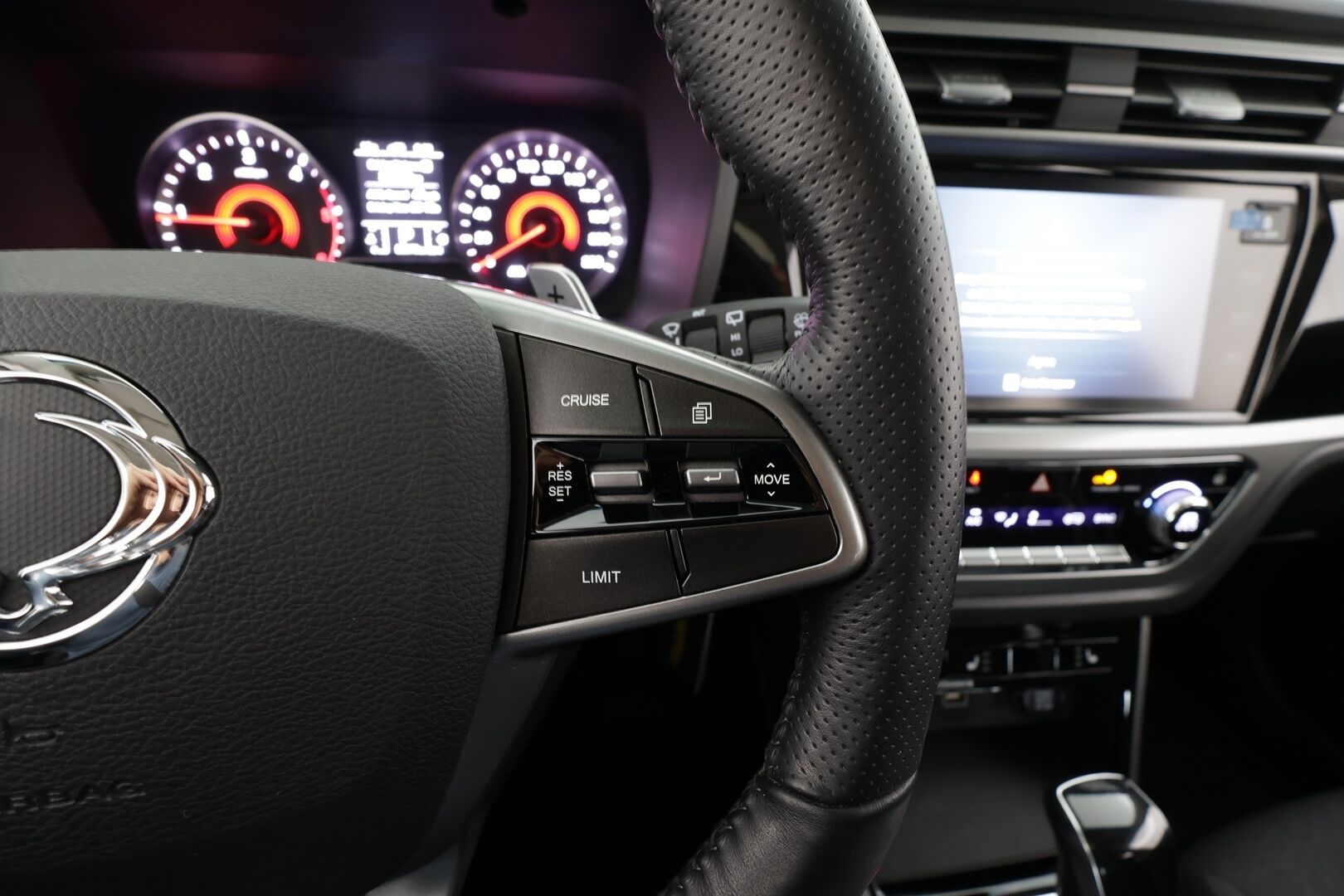 SsangYong Korando 2020 D1,6 4WD 6AT QUARTZ * 1.Om Suomi-auto / Vakkari / Kamera / Navi / Koukku / Ratinlämmitin / Lohkolämmitin * - Kahdet renkaat aluvanteilla / Juuri katsastettu / Viimeisin huolto 52tkm