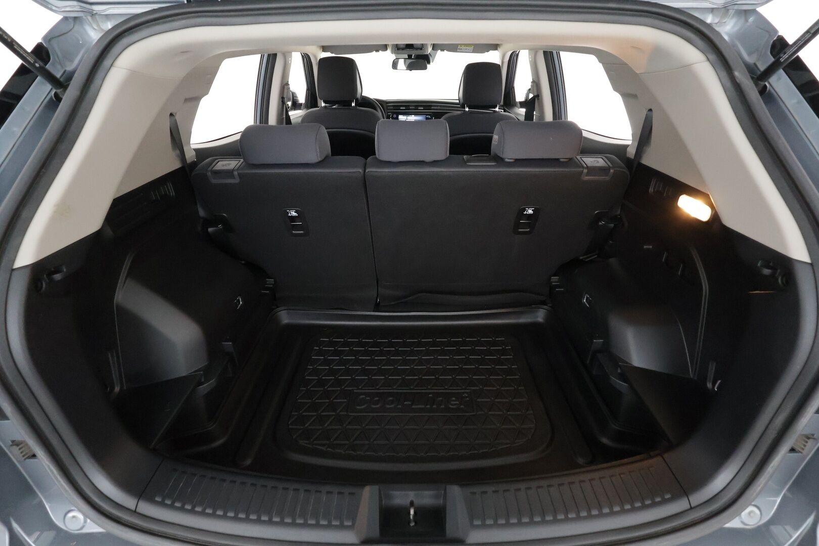 SsangYong Korando 2020 D1,6 4WD 6AT QUARTZ * 1.Om Suomi-auto / Vakkari / P.kamera / Navi / Koukku / Ratinlämmitin / Lohkolämmitin * - Kahdet renkaat aluvanteilla / Juuri katsastettu - HULLU BLACKWEEK KORKOTARJOUS 2,49%