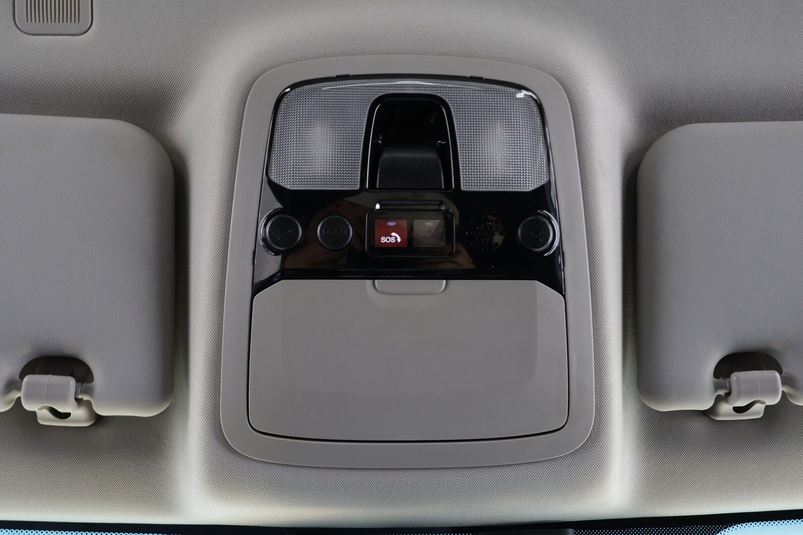 SsangYong Korando 2020 D1,6 4WD 6AT QUARTZ *Vakkari / Kamera / Navi / Koukku / Ratinlämmitin / Lohkolämmitin * - ERIKOISHINTAAN! / 1.Om Suomi-auto / Kahdet renkaat aluvanteilla / Juuri katsastettu / Viimeisin huolto 52tkm - HULLUT AVAJAISHULINAT KORKOTARJOUS 3,29 %