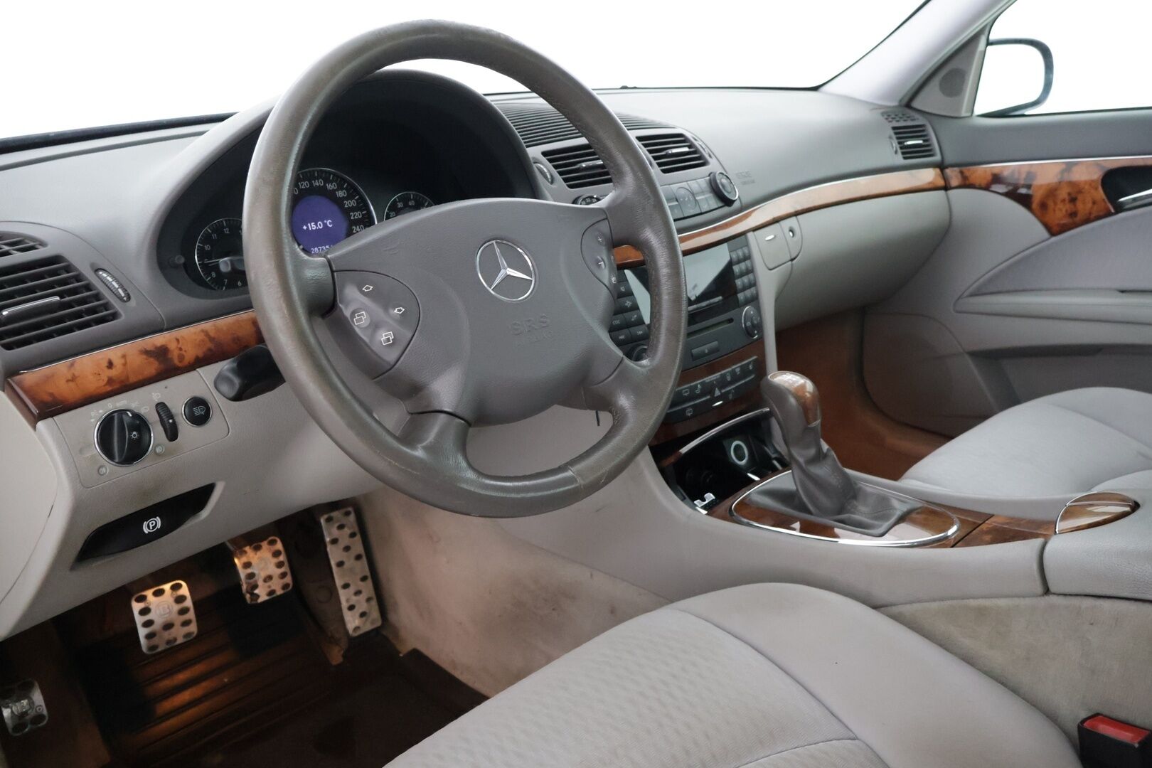 Mercedes-Benz E 2005 E 200 KOMPRESSOR Farmari (AC) 5ov 1796cm3 / *Yritys Outlet - Myydään vain yrityksille * / Lohko / Sähköpenkit / Penkinlämmitin / Aut. ilmastointi / * - Elegance sisusta & Offroad paketti