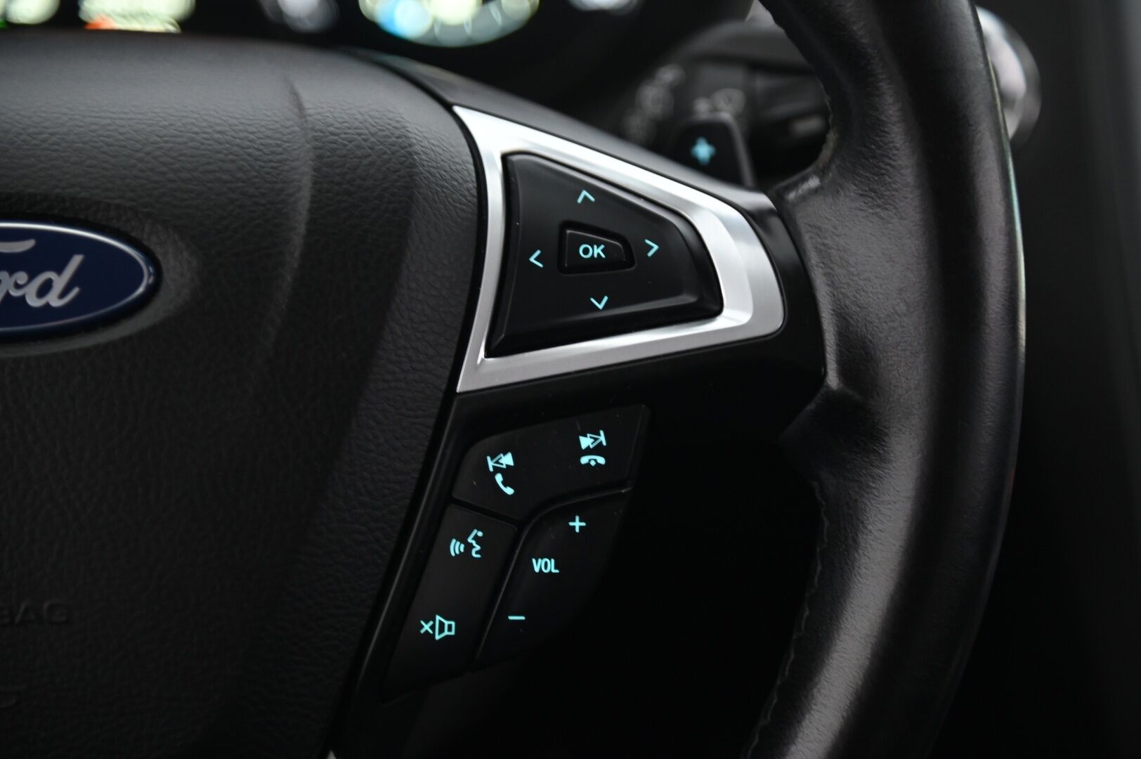 Ford Mondeo 2015 2,0 TDCi 180hv PowerShift Titanium Business Wagon AWD* Webasto / Lämmitettävä tuulilasi / Ford Dynamic Led / Vakkari / Koukku* - Tilava Neliveto Farmari! / Hyvin varusteltu*