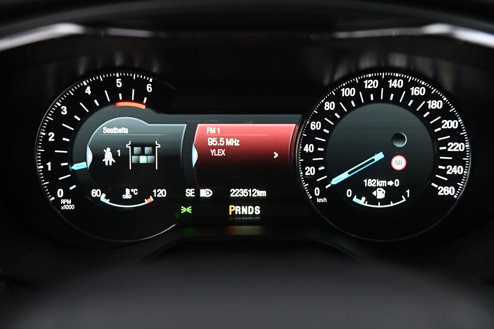 Ford Mondeo 2015 2,0 TDCi 180hv PowerShift Titanium Business Wagon AWD* Webasto / Lämmitettävä tuulilasi / Ford Dynamic Led / Vakkari / Koukku* - Tilava Neliveto Farmari! / Hyvin varusteltu* - HULLU BLACKWEEK KORKOTARJOUS 2,49%