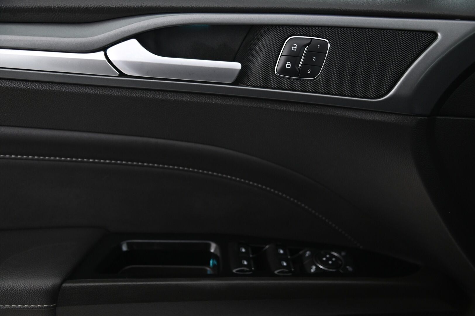 Ford Mondeo 2015 2,0 TDCi 180hv PowerShift Titanium Business Wagon AWD* Webasto / Lämmitettävä tuulilasi / Ford Dynamic Led / Vakkari / Koukku* - Tilava Neliveto Farmari! / Hyvin varusteltu*