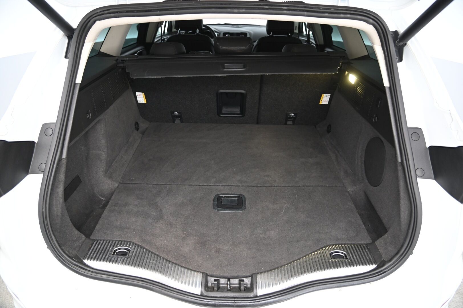 Ford Mondeo 2015 2,0 TDCi 180hv PowerShift Titanium Business Wagon AWD* Webasto / Lämmitettävä tuulilasi / Ford Dynamic Led / Vakkari / Koukku* - Tilava Neliveto Farmari! / Hyvin varusteltu* - HULLU BLACKWEEK KORKOTARJOUS 2,49%