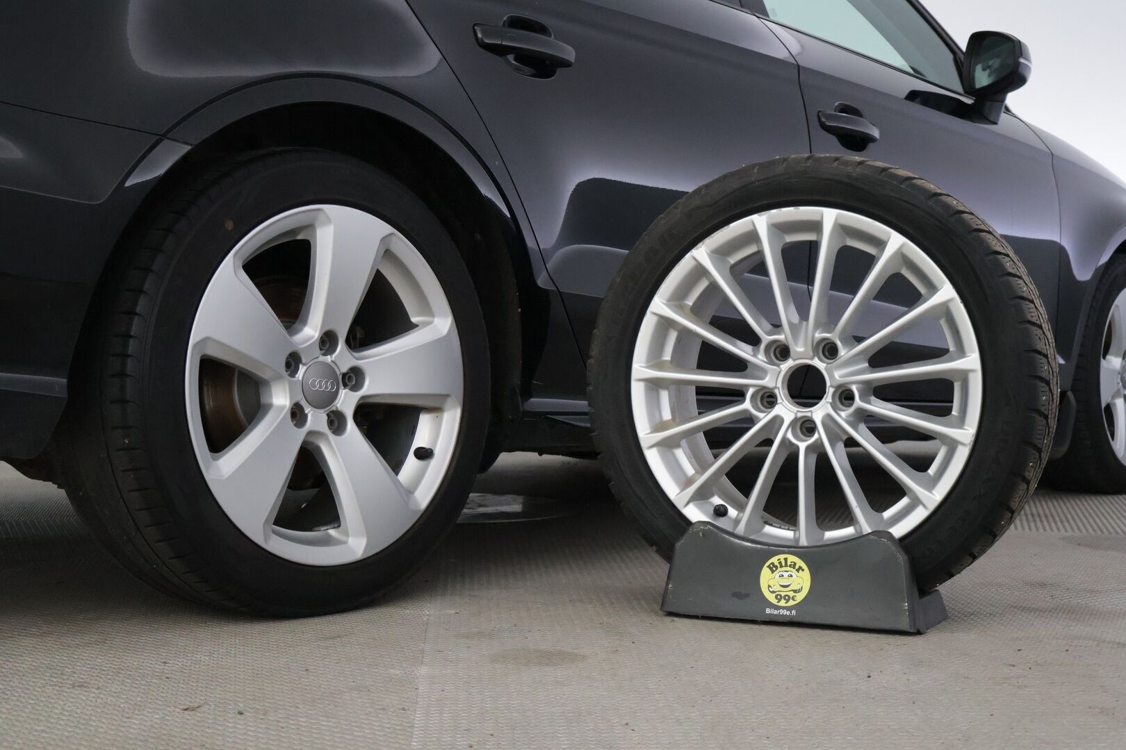 Audi A3 2016 Sedan Business Sport 1,8 TFSI 132 kW quattro S tronic * Vakkari / Sporttipenkit / P-tutka / Bluetooth / LED-valot * - * Suomi-auto / Kahdet renkaat omilla alumiinivanteilla! *