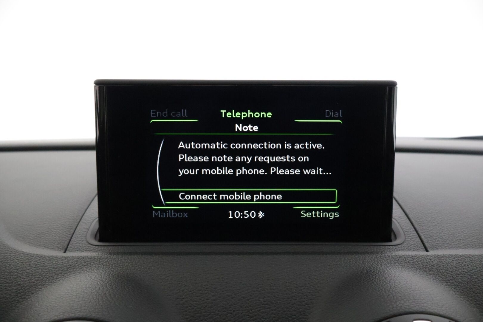 Audi A3 2016 Sedan Business Sport 1,8 TFSI 132 kW quattro S tronic * Vakkari / Sporttipenkit / P-tutka / Bluetooth / LED-valot * - * Suomi-auto / Kahdet renkaat omilla alumiinivanteilla! *