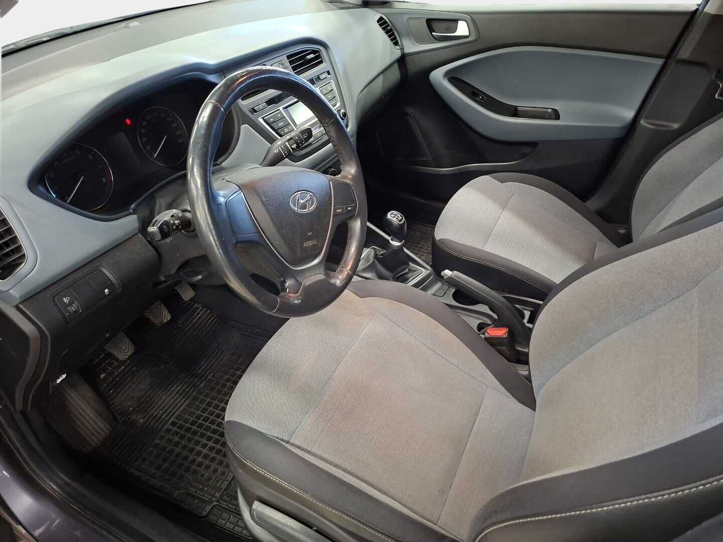 Hyundai i20 5d 2015 1,2 5MT Classic Plus *2 OM / Suomi-auto / Ratinlämmitin / Lohkolämmitin * - *Juuri tullut / Siisti / 2 omisteinen / Juuri huollettu* - HULLUT AVAJAISHULINAT KORKOTARJOUS 3,29 %