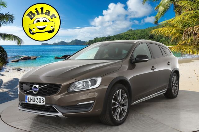 Volvo V60 Cross Country 2016