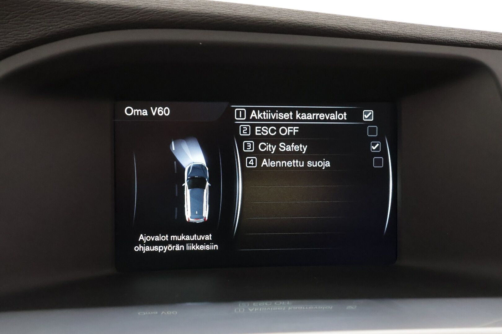 Volvo V60 Cross Country 2016 D3 Business Summum aut - | Webasto | Koukku | Nahkasisusta | Muistipenkki | Navi | Vakkari | Suomi-auto | Kahdet renkaat aluvanteilla |