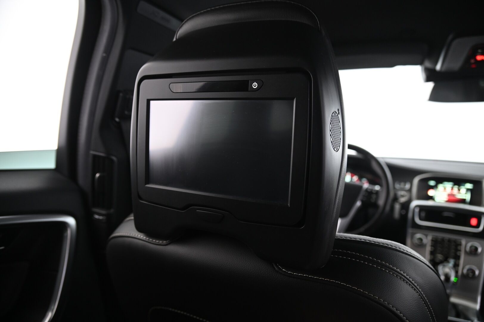 Volvo V60 2016 D4 Business Summum Edition aut - ACC | VOC | Koukku | Sähkönahat muistilla | Näytöt takana | Digimittari | Ratinlämmitin | 