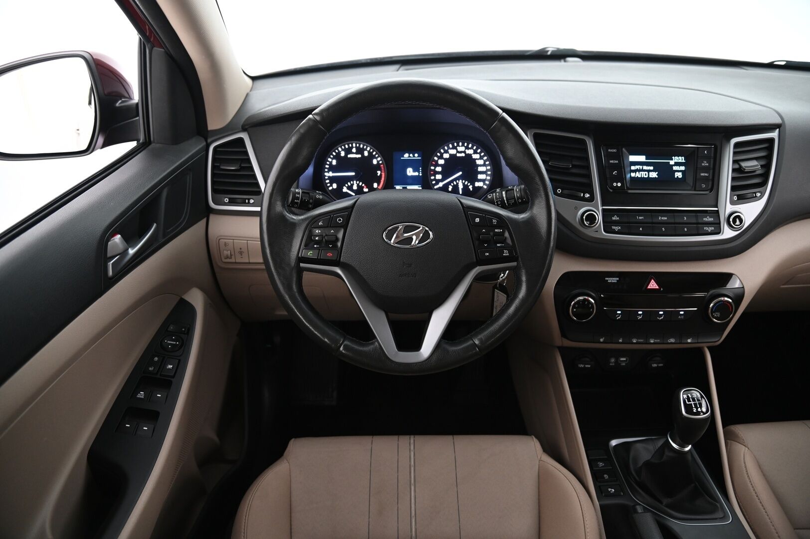 Hyundai Tucson 2016 1,6 6MT ISG Classic *Lohkolämmitin sisäpuhaltimella / Parkkitutka / BT* - *Suomi-auto / Ratinlämmitin / Lohkolämmitin*