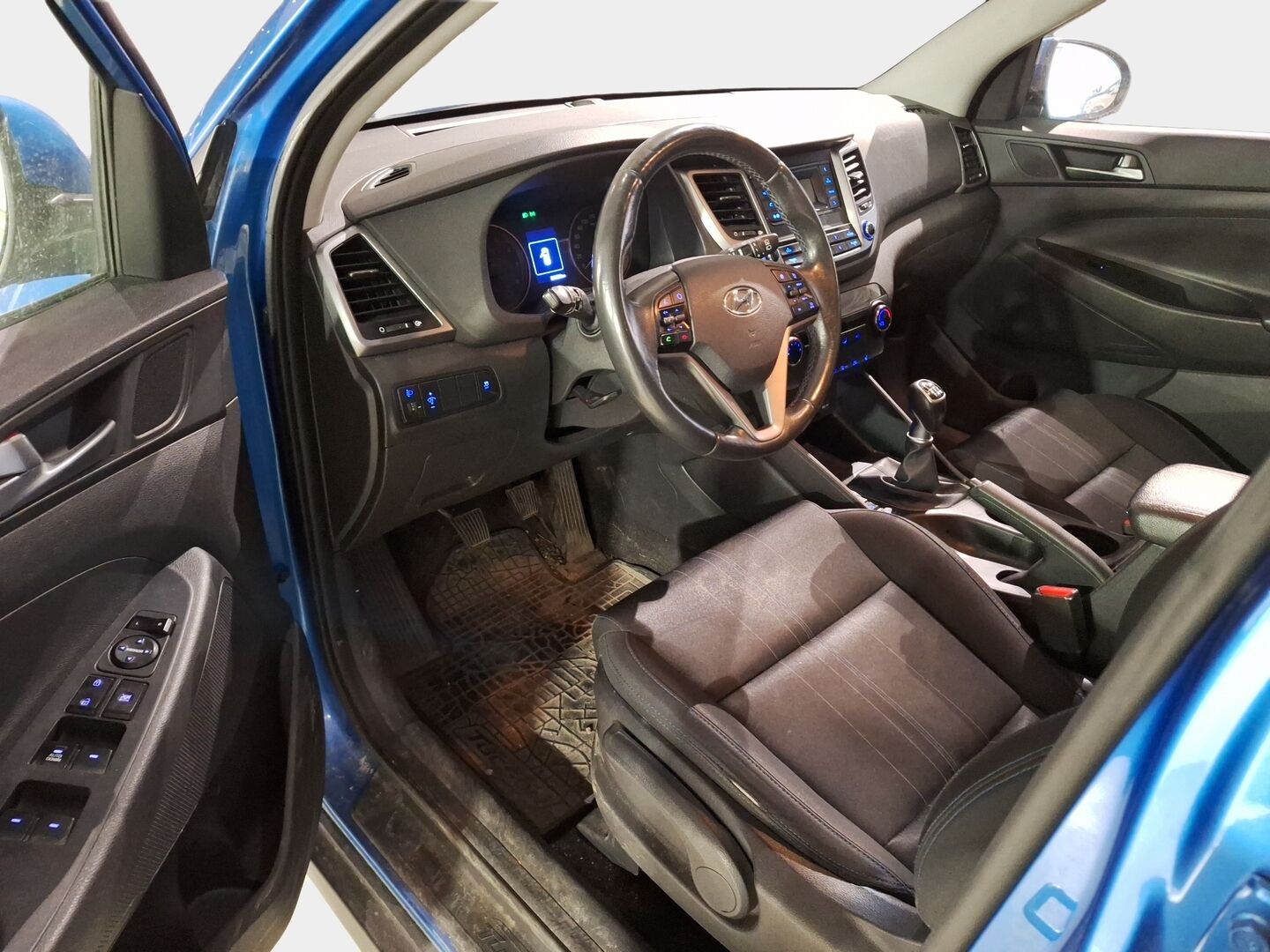 Hyundai Tucson 2016 1,6 6MT ISG Classic *Vakkari / Tutka / Ratinlämmitin / Lohko* - Hyvin huollettu Suomiauto kaksilla renkailla ja Hyundain alumiinivanteilla!