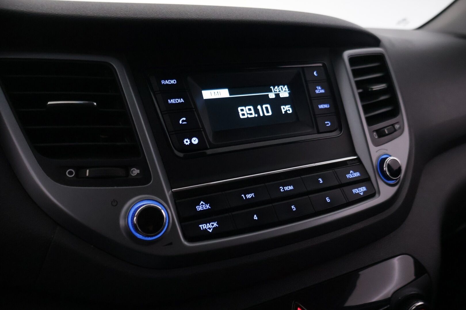 Hyundai Tucson 2016 1,6 6MT ISG Classic - Vakkari | Tutka | Ratinlämmitin | Lohko | Hyvin huollettu | Suomi-auto