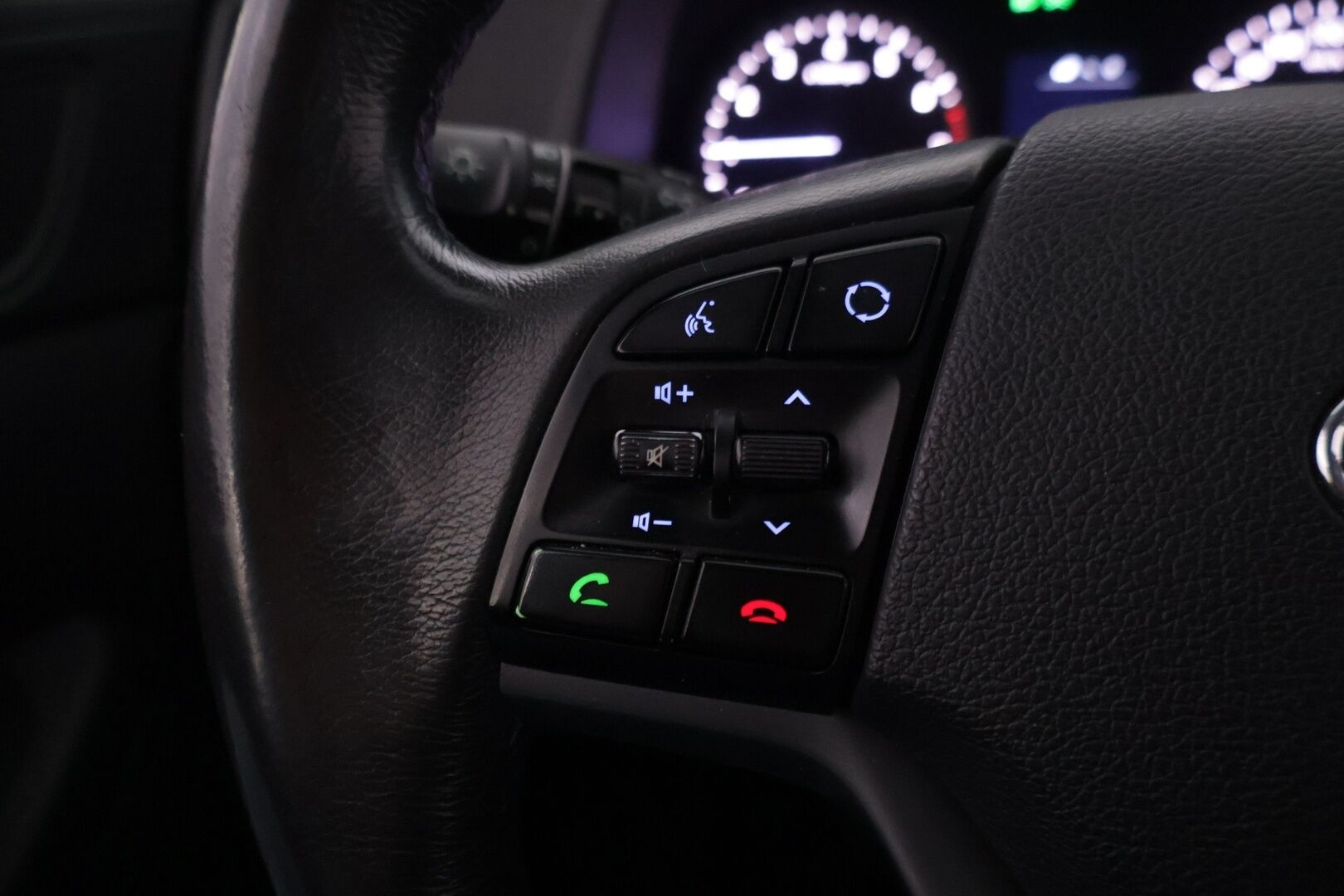 Hyundai Tucson 2016 1,6 6MT ISG Classic - Vakkari | Tutka | Ratinlämmitin | Lohko | Hyvin huollettu | Suomi-auto