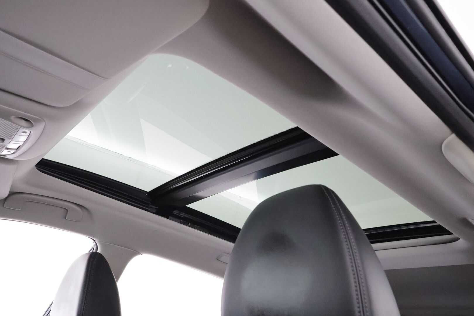 Nissan X-Trail 2016 DIG-T 163 Tekna 2WD 6 MT Moonroof E6 * Vakkari / Lohko&Sisä / Koukku / 360-Kamera / Sähköpenkit / Panorama * - Suomi-auto / Kahdet renkaat - HULLUT AVAJAISHULINAT KORKOTARJOUS 3,29 %