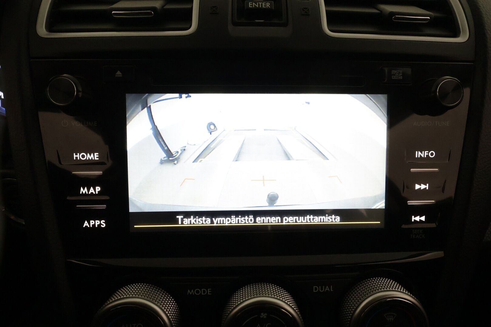 Subaru Levorg 2016 1,6i GT-S CVT **Lasikattoluukku / Koukku / P.Kamera / Nahkaverhoilu / Katveavustin / Navi / Vakkari** - Kahdet Renkaat
