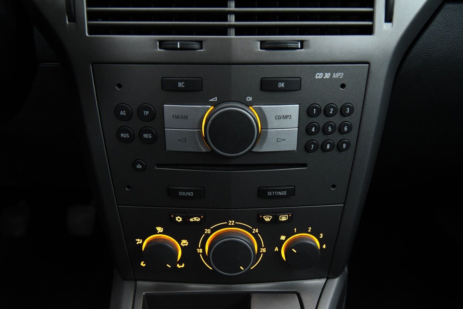 Opel Astra 2007 5D ASTRA STW 1.8 // Tämä auto myydään YritysOutlet -valikoimasta vain yritykselle - 2x hyvät renkaat / Tilava & Käytännöllinen !