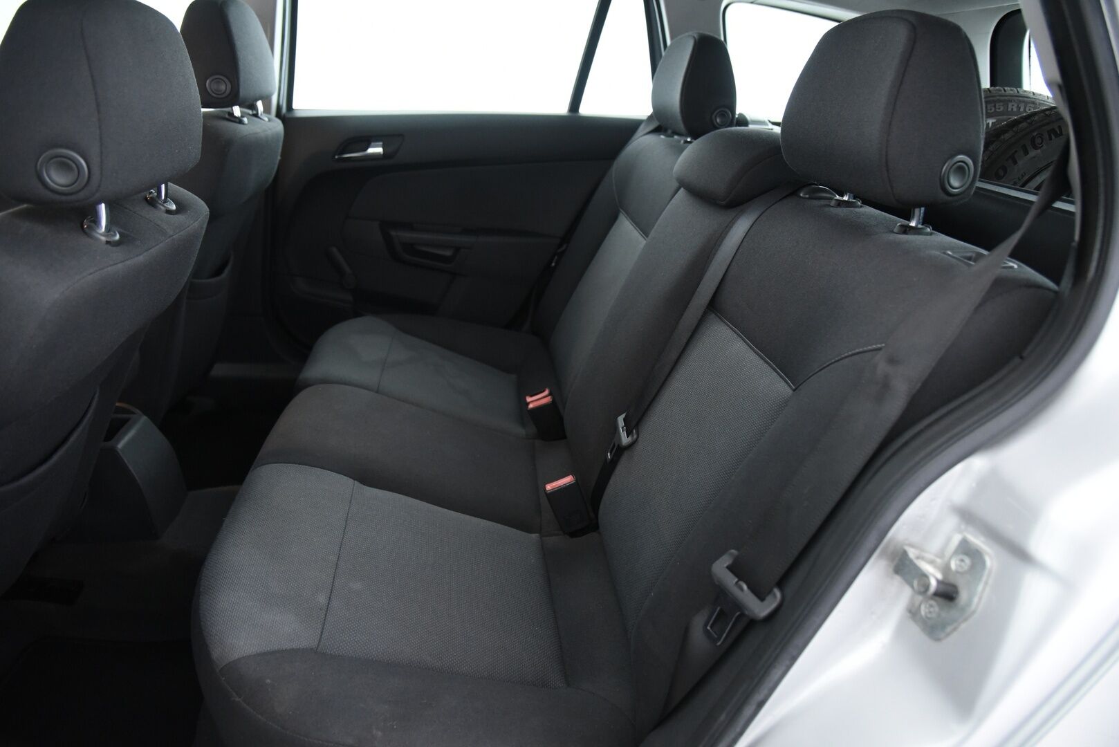 Opel Astra 2007 5D ASTRA STW 1.8 // Tämä auto myydään YritysOutlet -valikoimasta vain yritykselle - 2x hyvät renkaat / Tilava & Käytännöllinen !