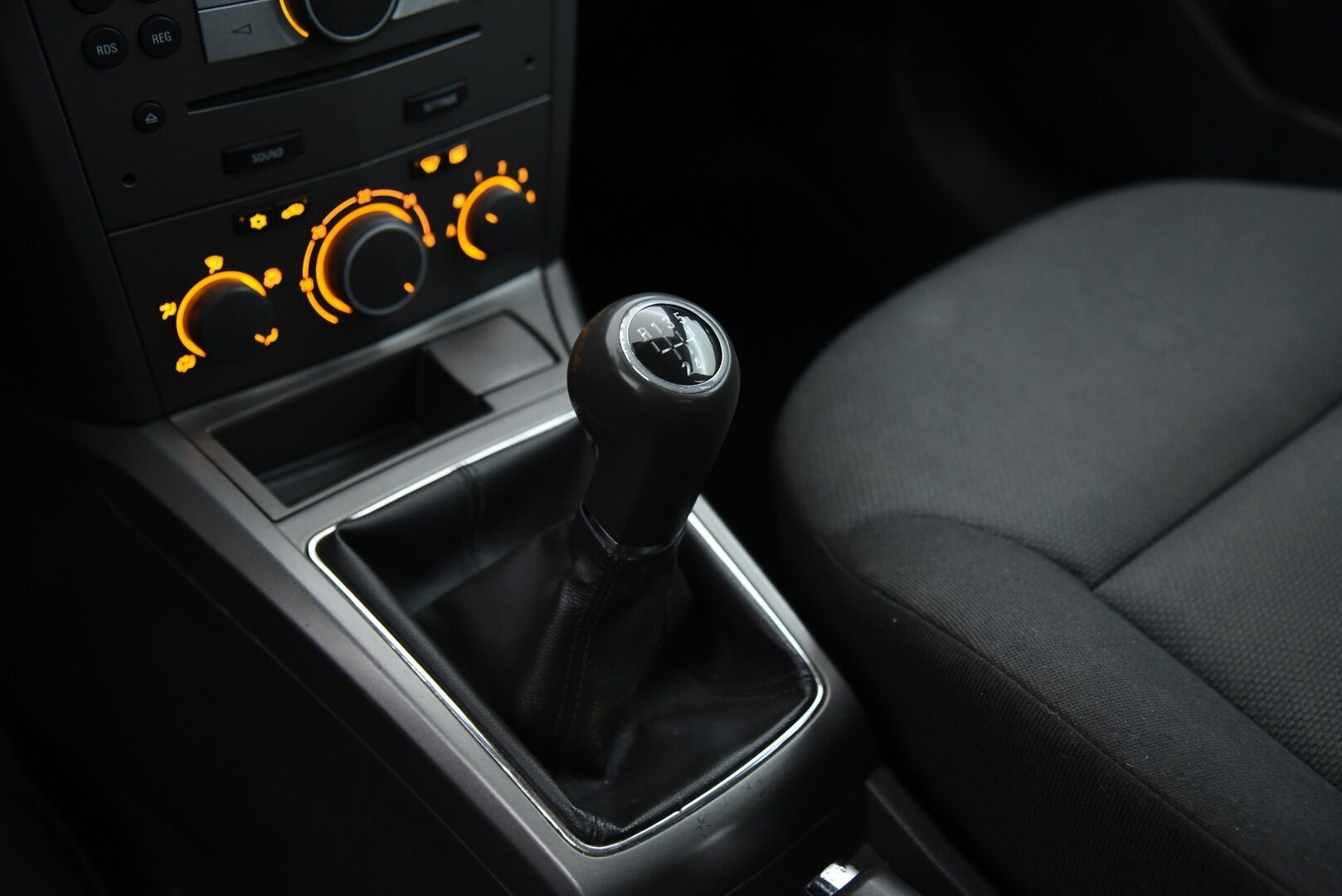 Opel Astra 2007 5D ASTRA STW 1.8 // Tämä auto myydään YritysOutlet -valikoimasta vain yritykselle - 2x hyvät renkaat / Tilava & Käytännöllinen !