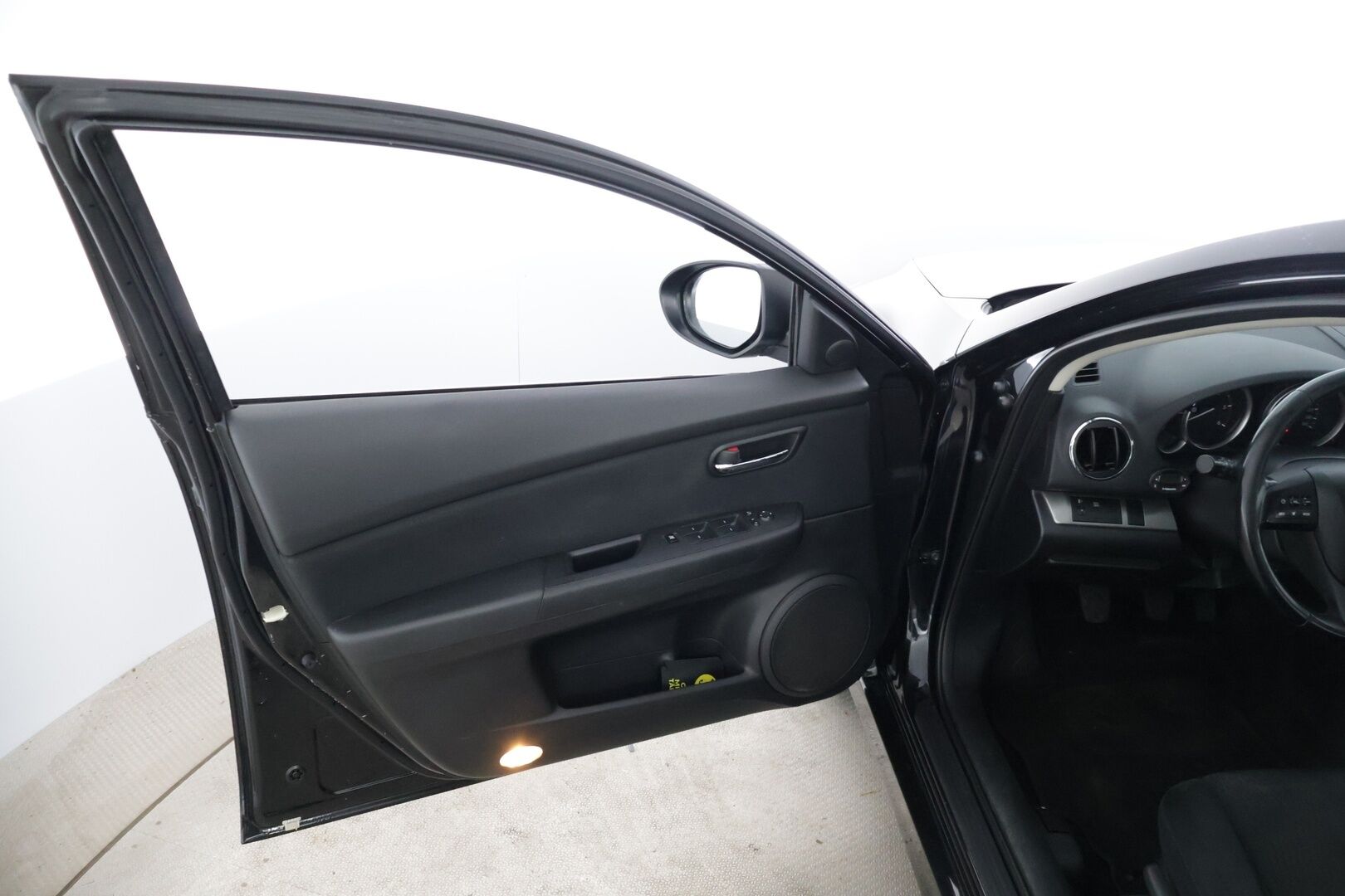 Mazda Mazda6 2011 Sport Wagon 2,2TD MP Touring Business 6MT 5ov *YritysOutlet - Myydään vain yrityksille / Webasto / Vakkari * - * Tämä auto myydään YritysOutlet -valikoimasta vain yritykselle / Suomi-auto / Särmä huoltohistoria *