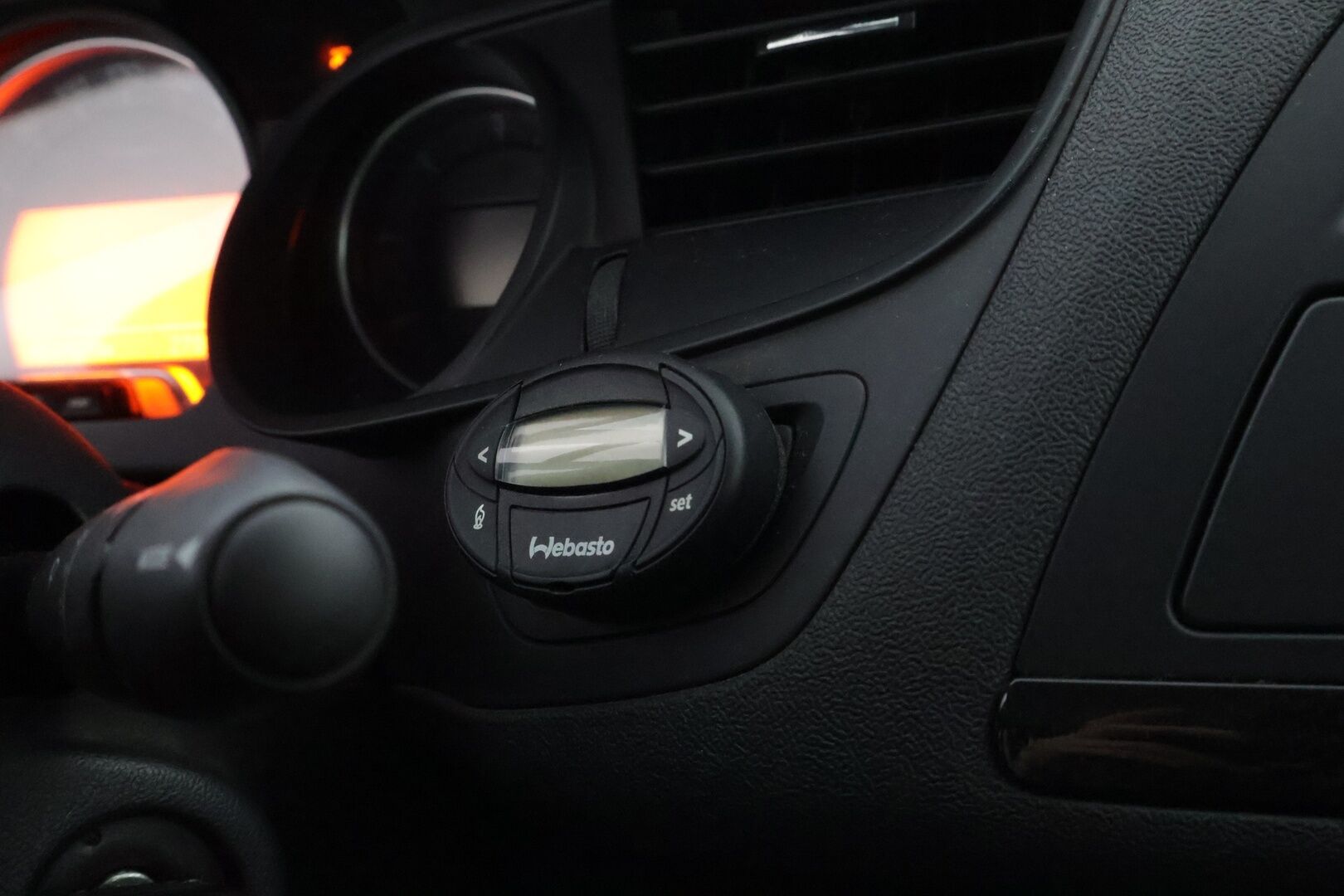 Citroen C5 2008 HDi 136 Confort Sedan Automaatti MYYDÄÄN HUUTOKAUPAT.COM!