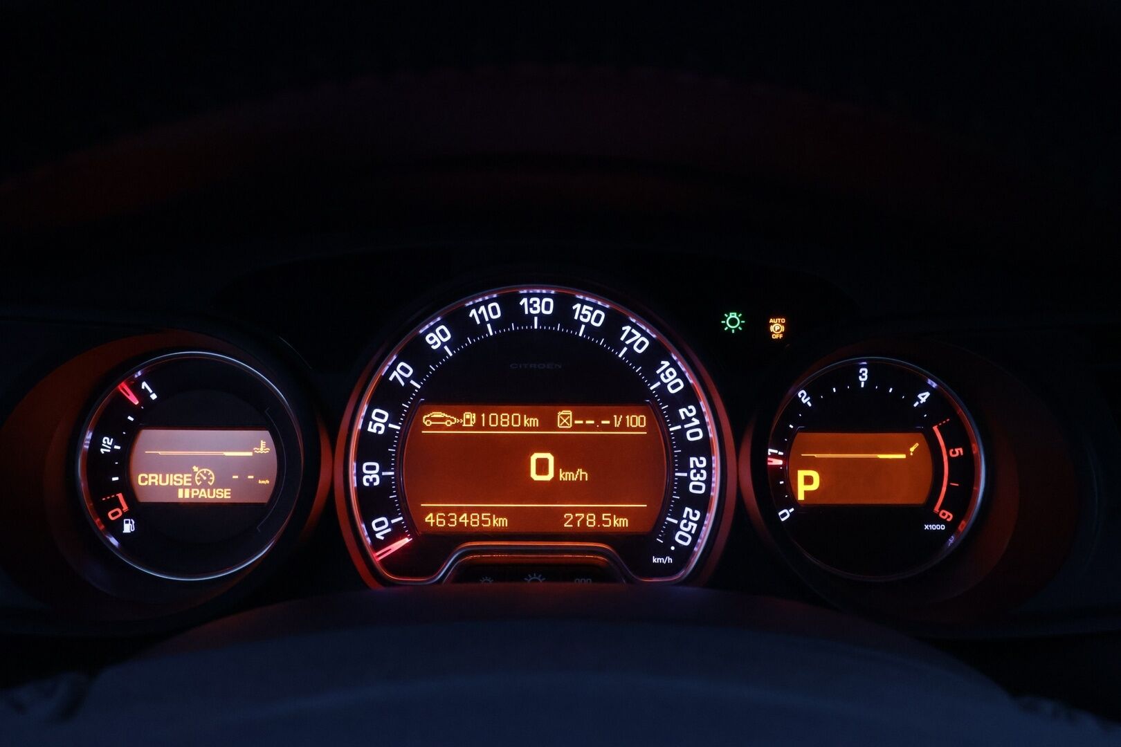 Citroen C5 2008 HDi 136 Confort Sedan Automaatti MYYDÄÄN HUUTOKAUPAT.COM!