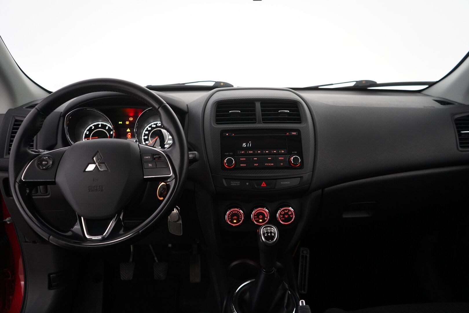 Mitsubishi ASX 2016 1.6 MIVEC Invite 5MT *Lohko + sisäpistoke / Vakkari / Metalliväri* - Suomi-auto / 107,5tkm Viimeisin huolto / Kahdet renkaat
