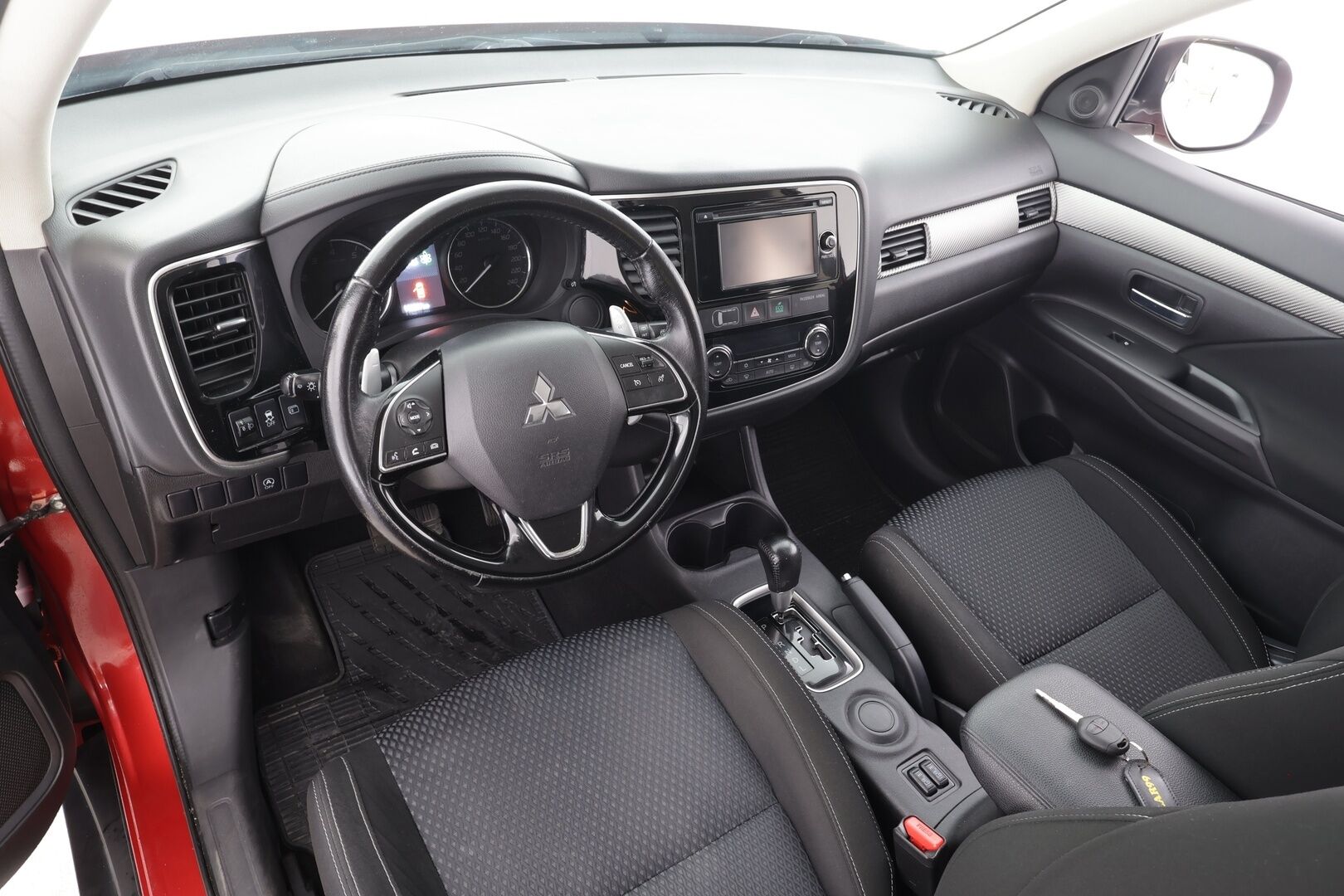 Mitsubishi Outlander 2016 2,0 MIVEC Intense CVT 2WD 5P - Suomi- auto | Lohkolämmitin | Vakkari | P.Kamera | Facelift | Bluetooth | Rattivaihteet | Kahdet renkaat