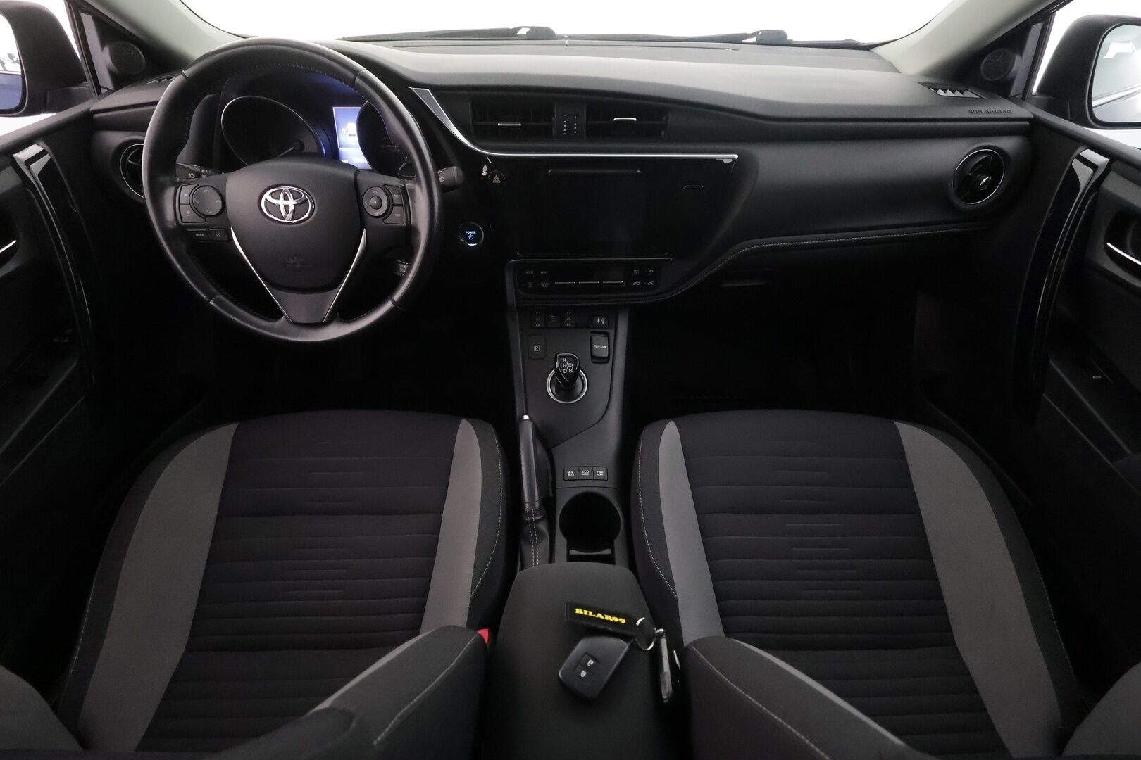 Toyota Auris 2016 Touring Sports 1,8 Hybrid Active - | Lohkolämmitin | LED | P.kamera | Vakkari | Navi | Facelift | 1-om Suomi-auto | Kahdet renkaat |