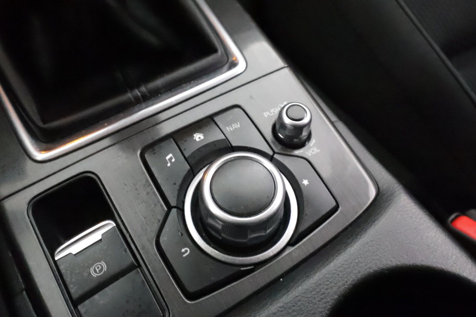 Mazda CX-5 2016 2,0 (165) SKYACTIV-G Premium Plus 6MT 5ov QA3 * 1.Om Suomi-auto /  Vakkari / P.tutkat / Koukku / LED * - Kahdet renkaat aluvanteilla - HULLUT JOULUT KORKOTARJOUS 2,49% 