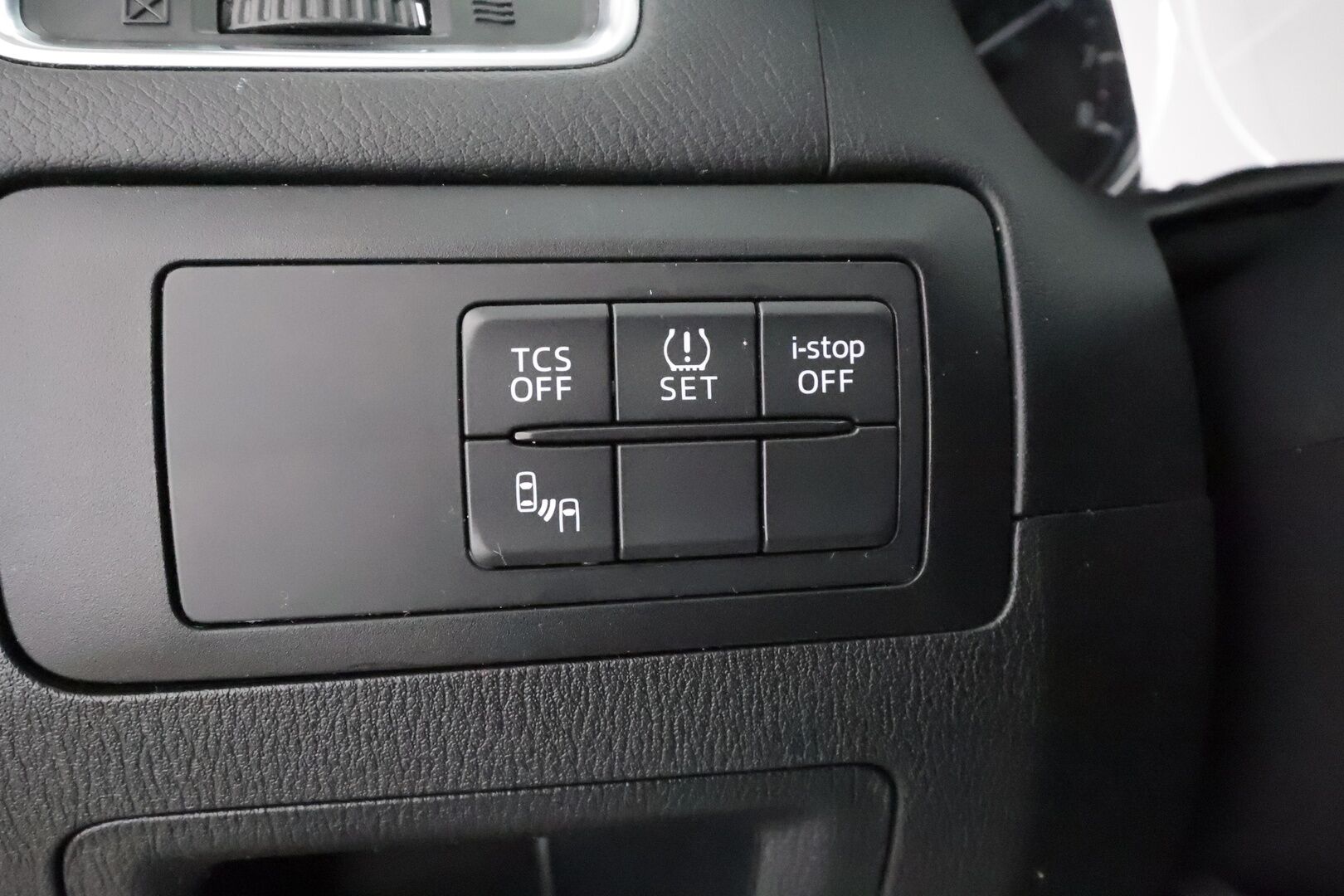 Mazda CX-5 2016 2,0 (165) SKYACTIV-G Premium Plus 6MT 5ov QA3 * 1.Om Suomi-auto /  Vakkari / P.tutkat / Koukku / LED * - Kahdet renkaat aluvanteilla - HULLUT JOULUT KORKOTARJOUS 2,49% 