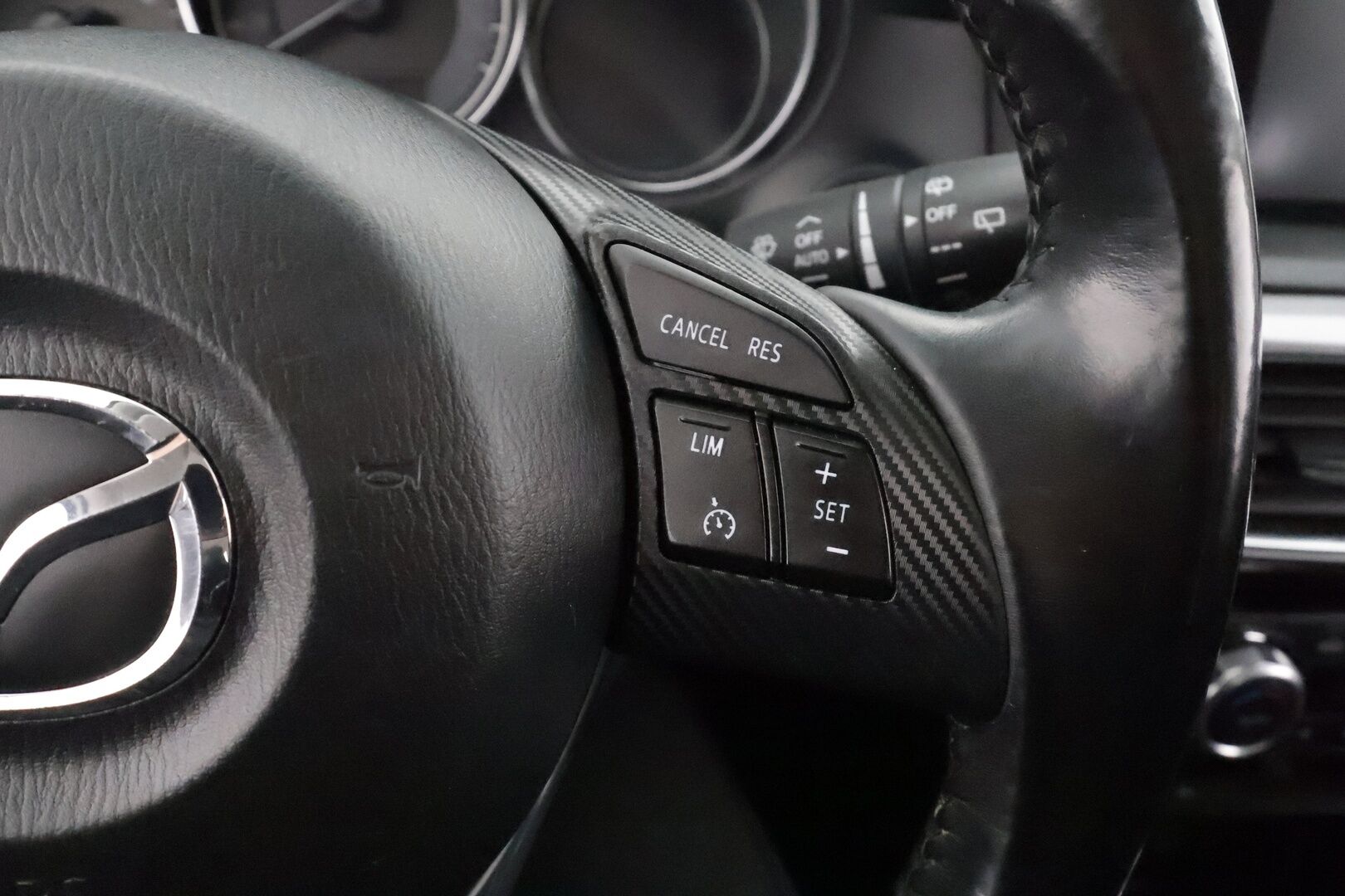 Mazda CX-5 2016 2,0 (165) SKYACTIV-G Premium Plus 6MT 5ov QA3 * 1.Om Suomi-auto /  Vakkari / P.tutkat / Koukku / LED * - Kahdet renkaat aluvanteilla - HULLUT JOULUT KORKOTARJOUS 2,49% 