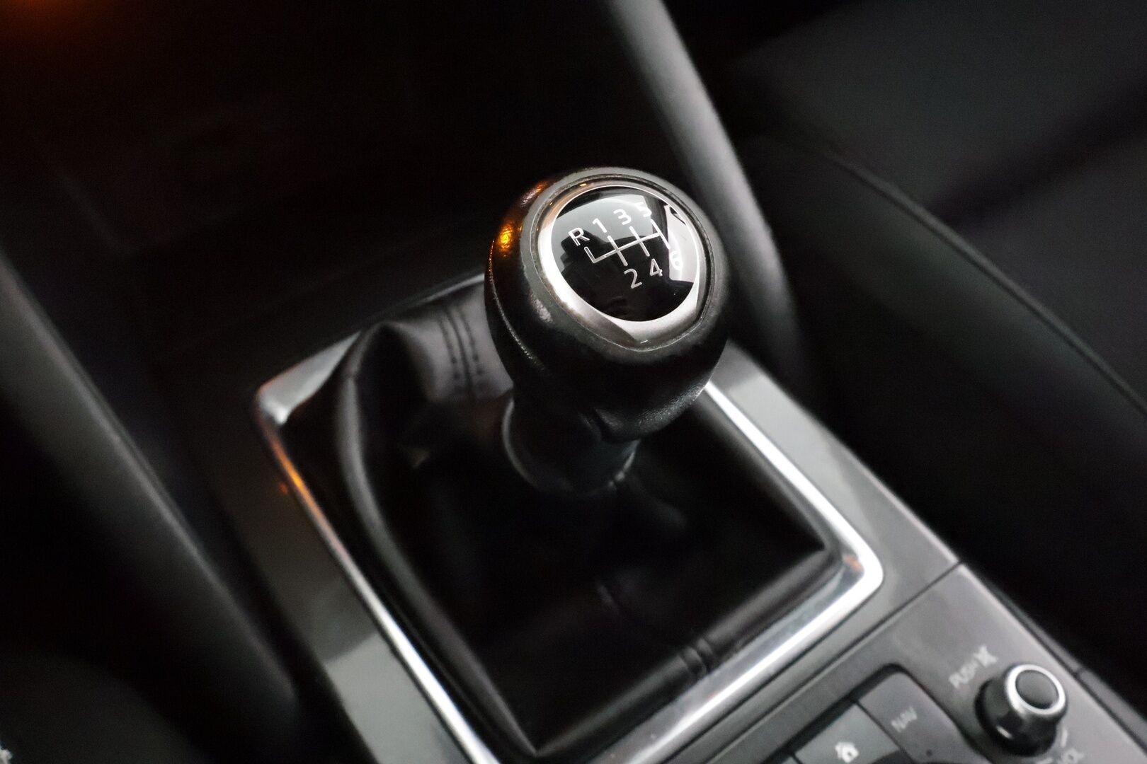 Mazda CX-5 2016 2,0 (165) SKYACTIV-G Premium Plus 6MT 5ov QA3 * 1.Om Suomi-auto /  Vakkari / P.tutkat / Koukku / LED * - Kahdet renkaat aluvanteilla - HULLUT JOULUT KORKOTARJOUS 2,49% 