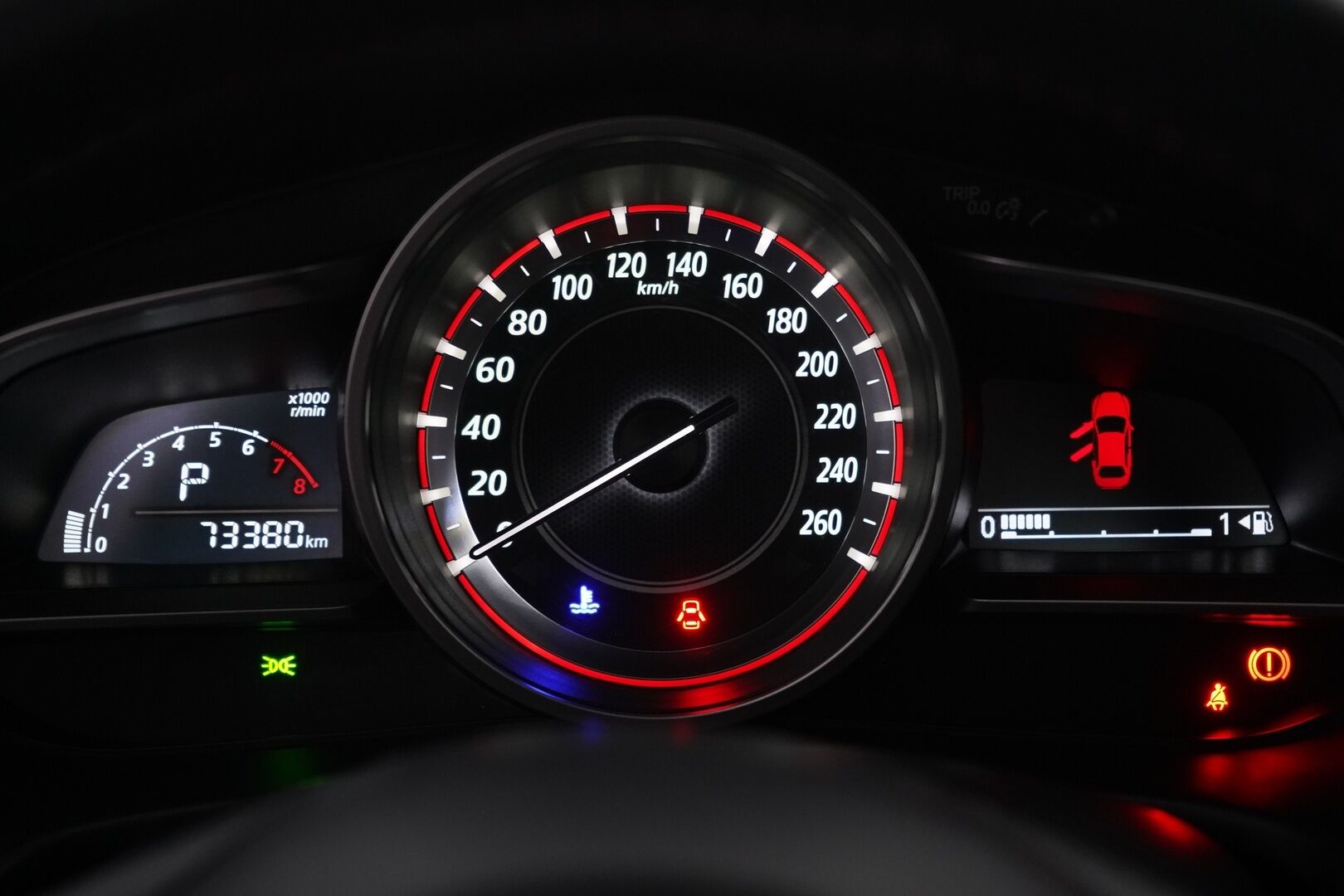 Mazda 3 2016 Sedan 2,0 (120) SKYACTIV-G Premium Plus 6AT 4ov CP2 *Vakkari / Lohko / Tutka* - Suomi-auto / Kahdet OEM vanteet! / Pienet kilometrit / Juuri katsastettu