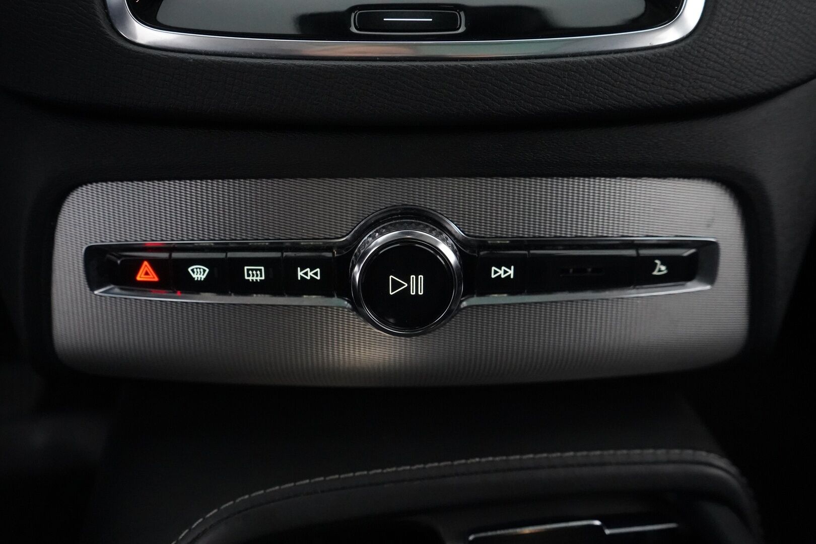 Volvo XC90 2016 T8 Twin Engine AWD Inscription aut - Juuri saapunut 7-paikkainen | Alletaittuva koukku | Bowers&Wilkins | Nahkapenkit muistilla | HUD | Panorama | Kamera