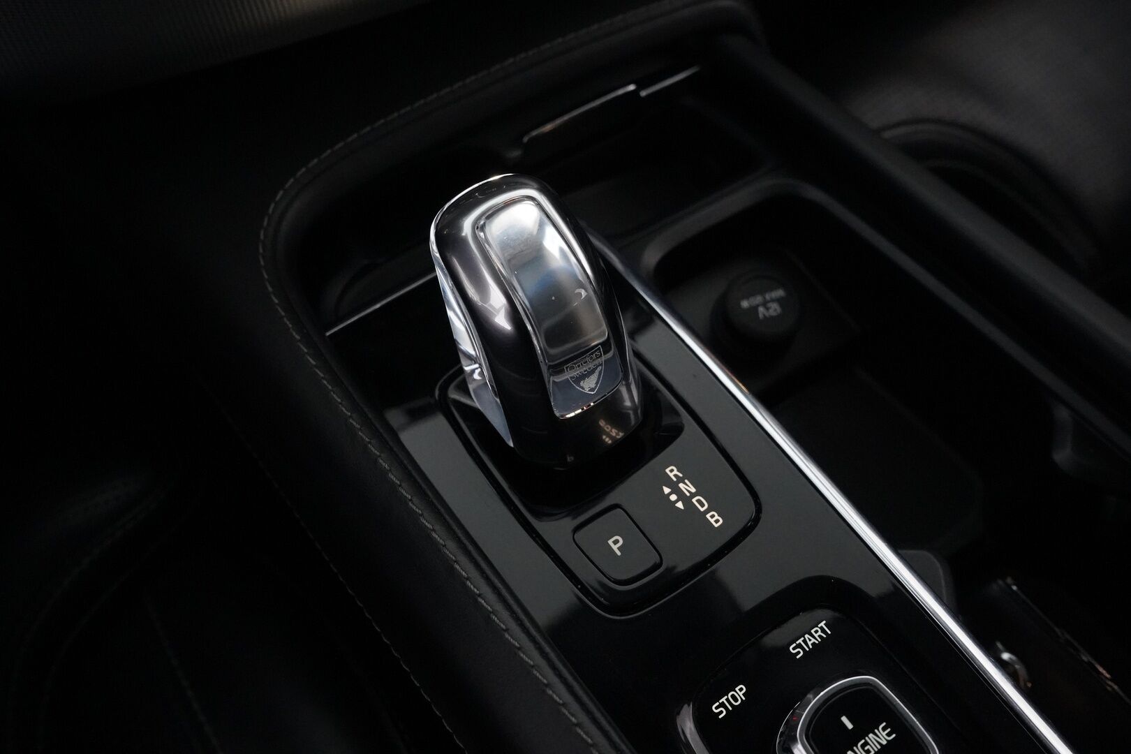 Volvo XC90 2016 T8 Twin Engine AWD Inscription aut - Juuri saapunut 7-paikkainen | Alletaittuva koukku | Bowers&Wilkins | Nahkapenkit muistilla | HUD | Panorama | Kamera