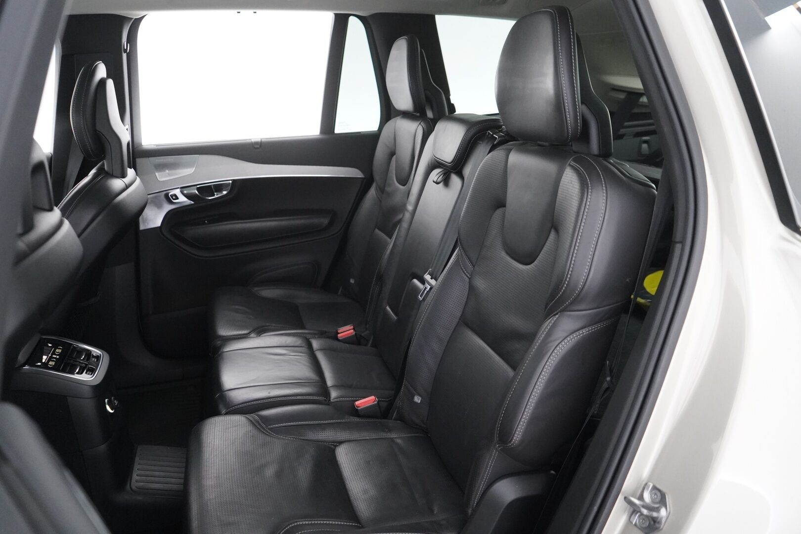 Volvo XC90 2016 T8 Twin Engine AWD Inscription aut - Juuri saapunut 7-paikkainen | Alletaittuva koukku | Bowers&Wilkins | Nahkapenkit muistilla | HUD | Panorama | Kamera