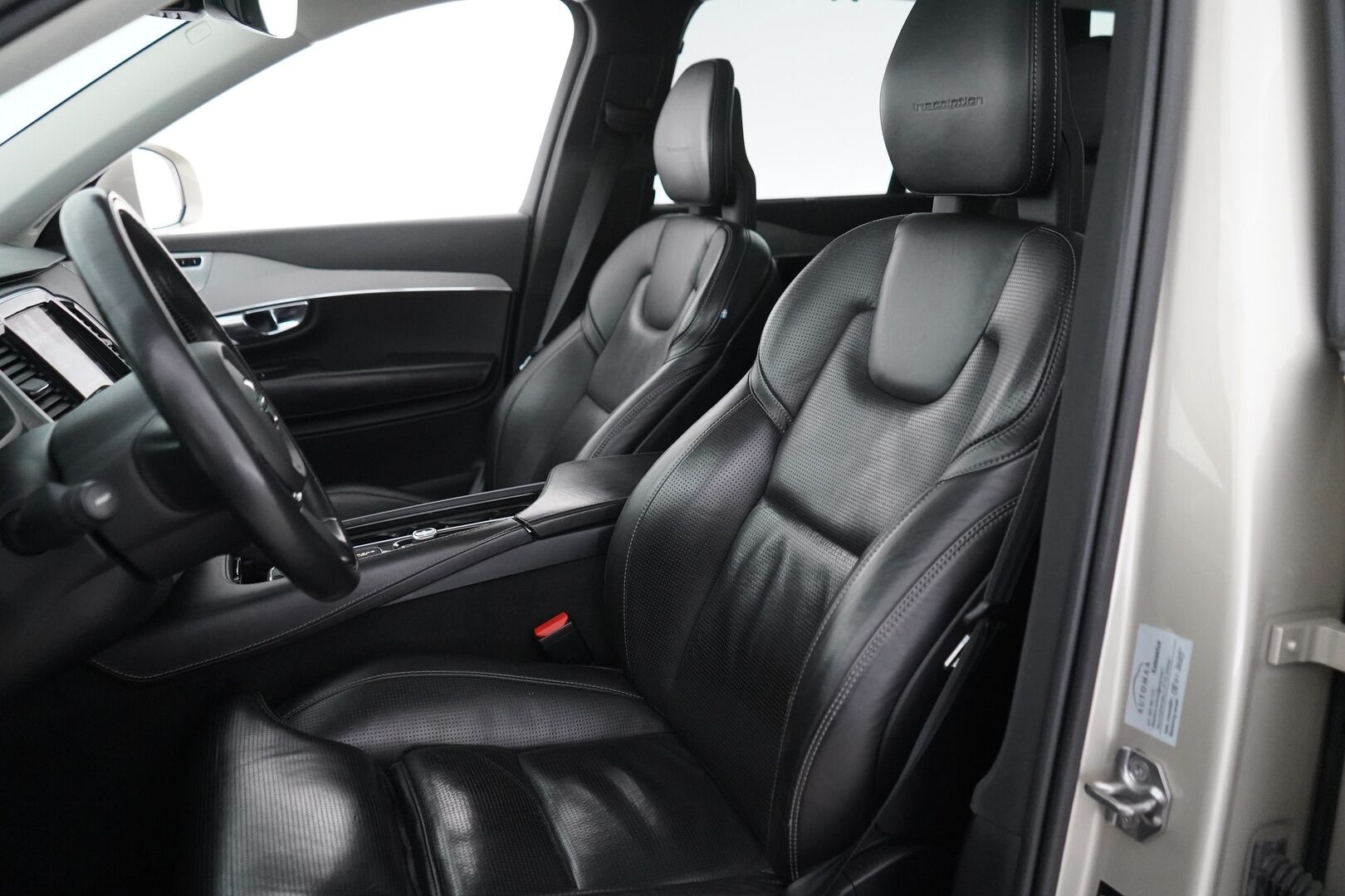 Volvo XC90 2016 T8 Twin Engine AWD Inscription aut - Juuri saapunut 7-paikkainen | Alletaittuva koukku | Bowers&Wilkins | Nahkapenkit muistilla | HUD | Panorama | Kamera
