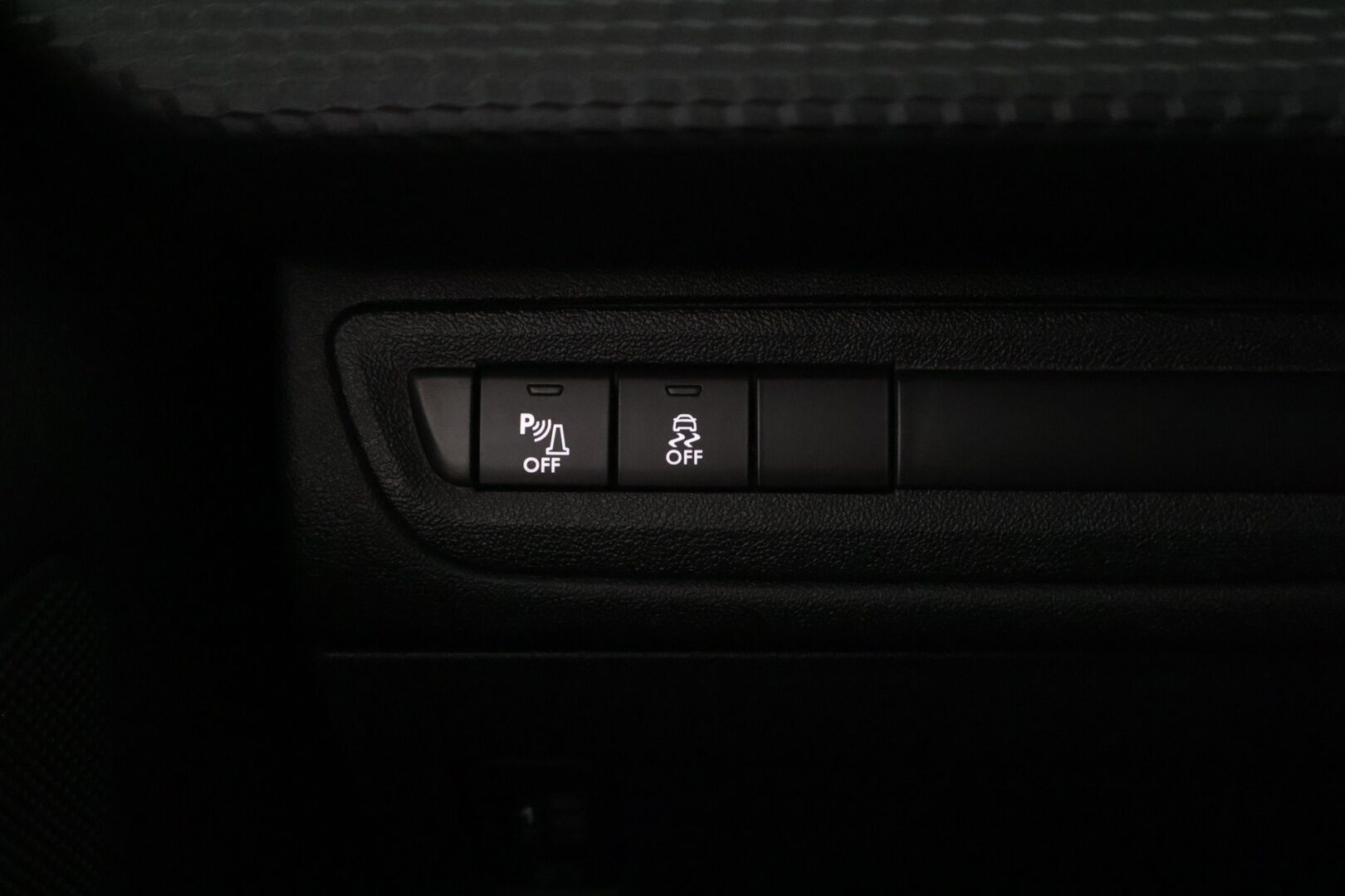 Peugeot 2008 2016 Vision VTi 82 - Panorama ikkuna | Lohko | Vakkari | Hyvin huollettu | Penkinlämmittimet