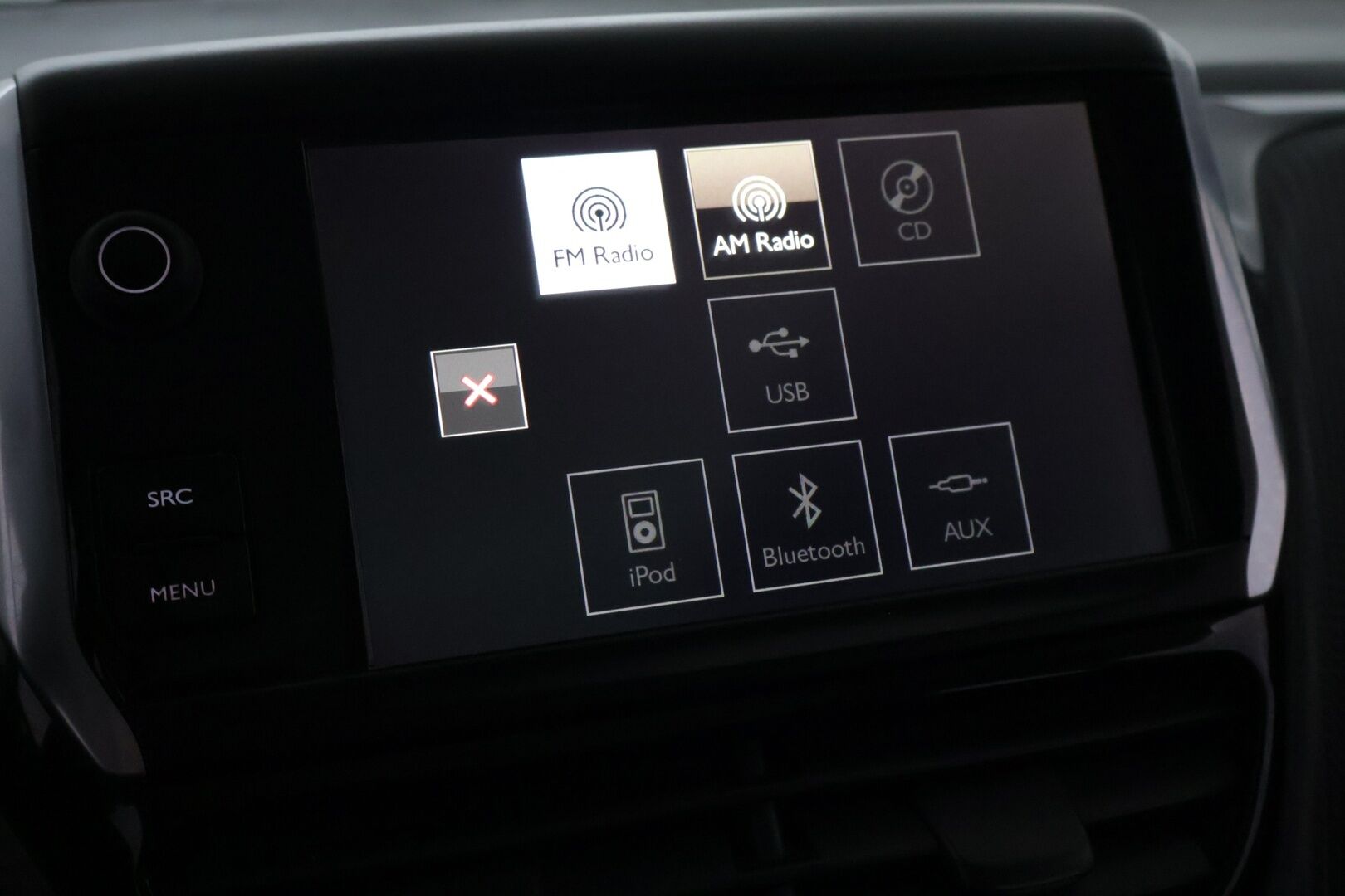 Peugeot 2008 2016 Vision VTi 82 - Panorama ikkuna | Lohko | Vakkari | Hyvin huollettu | Penkinlämmittimet