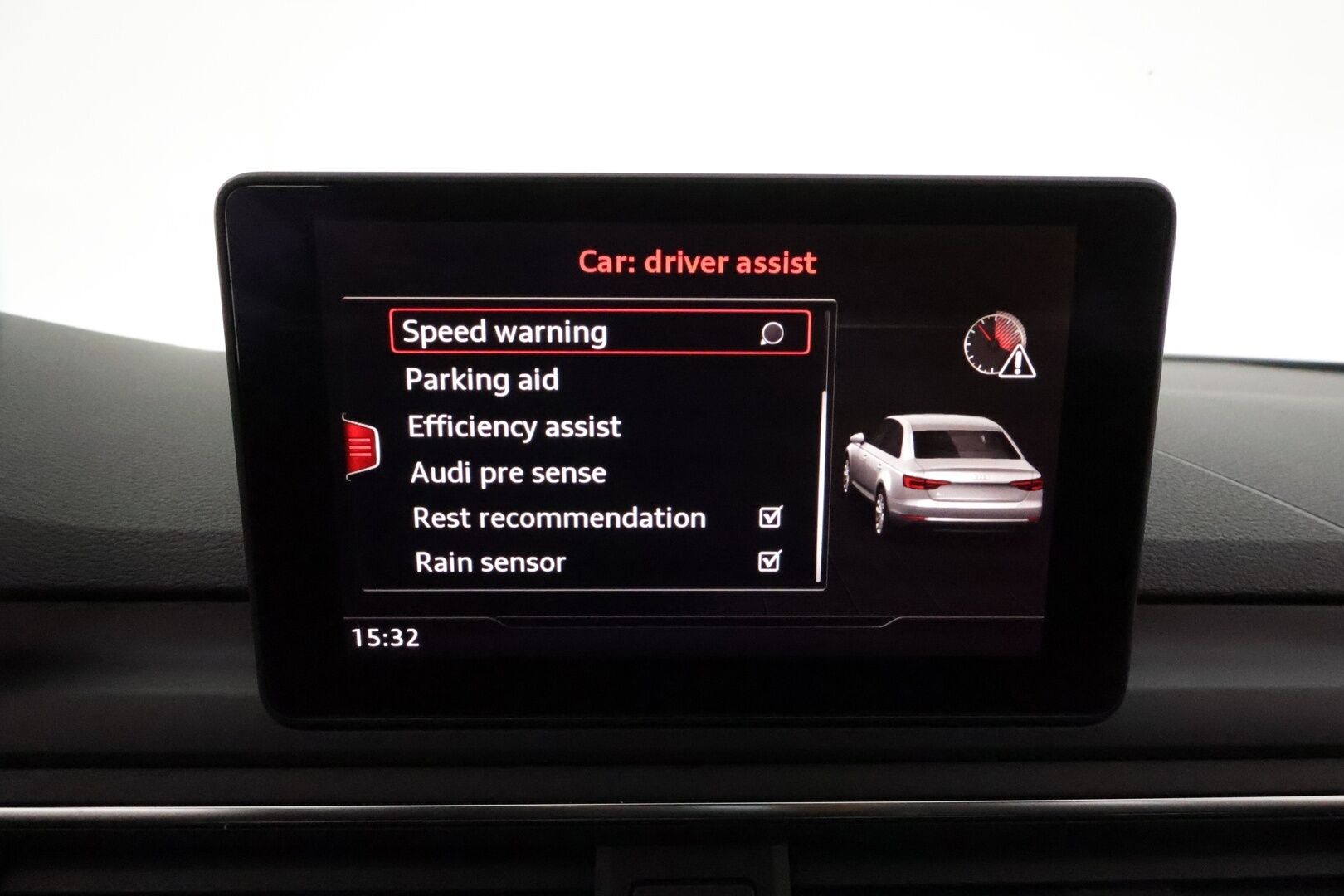 Audi A4 2016 Sedan First Edition Business Sport 2,0 TDI 140 kW quattro S tronic *Vakkari / P.tutkat / Sporttipenkit / Koukku / LED* - Suomi-auto / Kahdet renkaat aluvanteilla