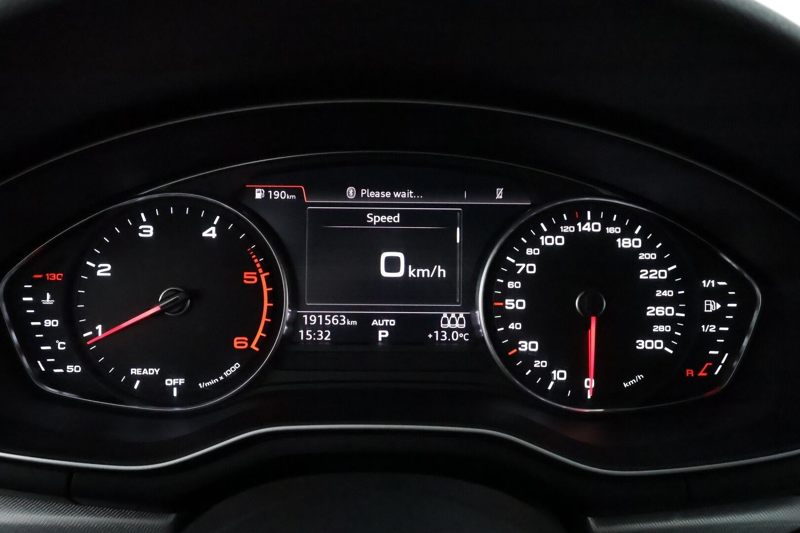 Audi A4 2016 Sedan First Edition Business Sport 2,0 TDI 140 kW quattro S tronic *Vakkari / P.tutkat / Sporttipenkit / Koukku / LED* - Suomi-auto / Kahdet renkaat aluvanteilla
