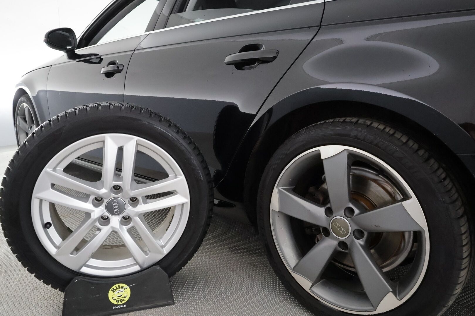 Audi A4 2016 Sedan First Edition Business Sport 2,0 TDI 140 kW quattro S tronic * Webasto / Koukku / Sporttipenkit / LED / Vakkari - Suomi-auto / Kahdet renkaat aluvanteilla / Juuri tullut Tampereelle! - HULLU BLACKWEEK KORKOTARJOUS 2,49%