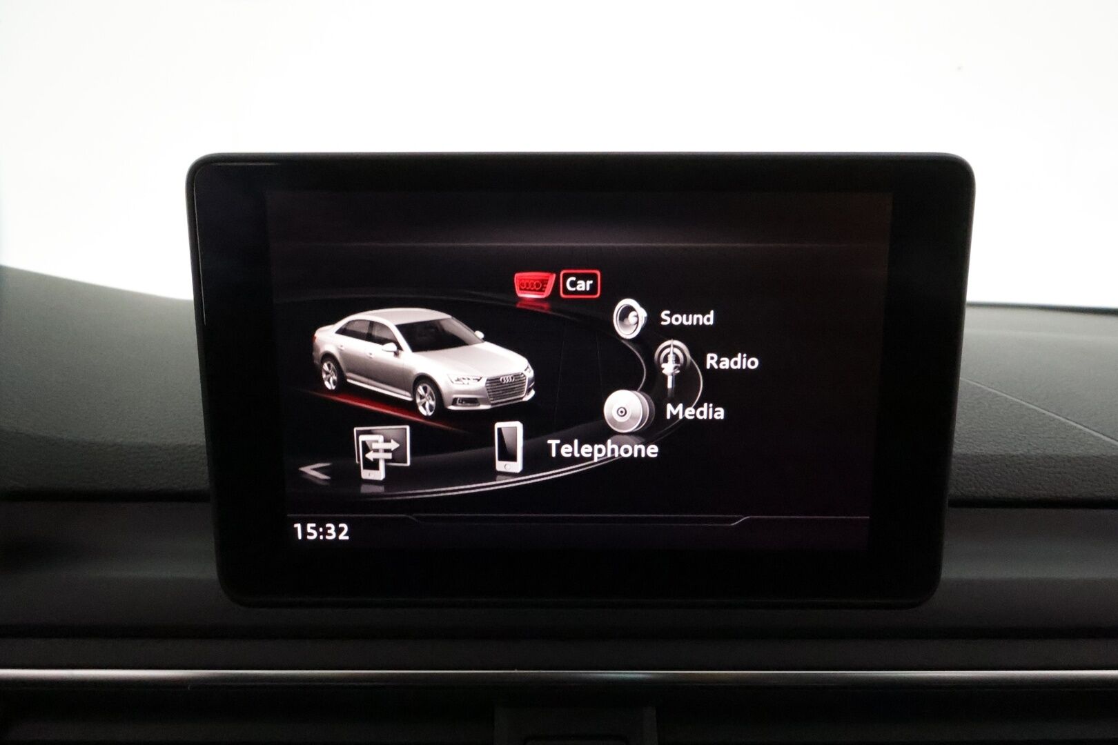 Audi A4 2016 Sedan First Edition Business Sport 2,0 TDI 140 kW quattro S tronic *Vakkari / P.tutkat / Sporttipenkit / Koukku / LED* - Suomi-auto / Kahdet renkaat aluvanteilla