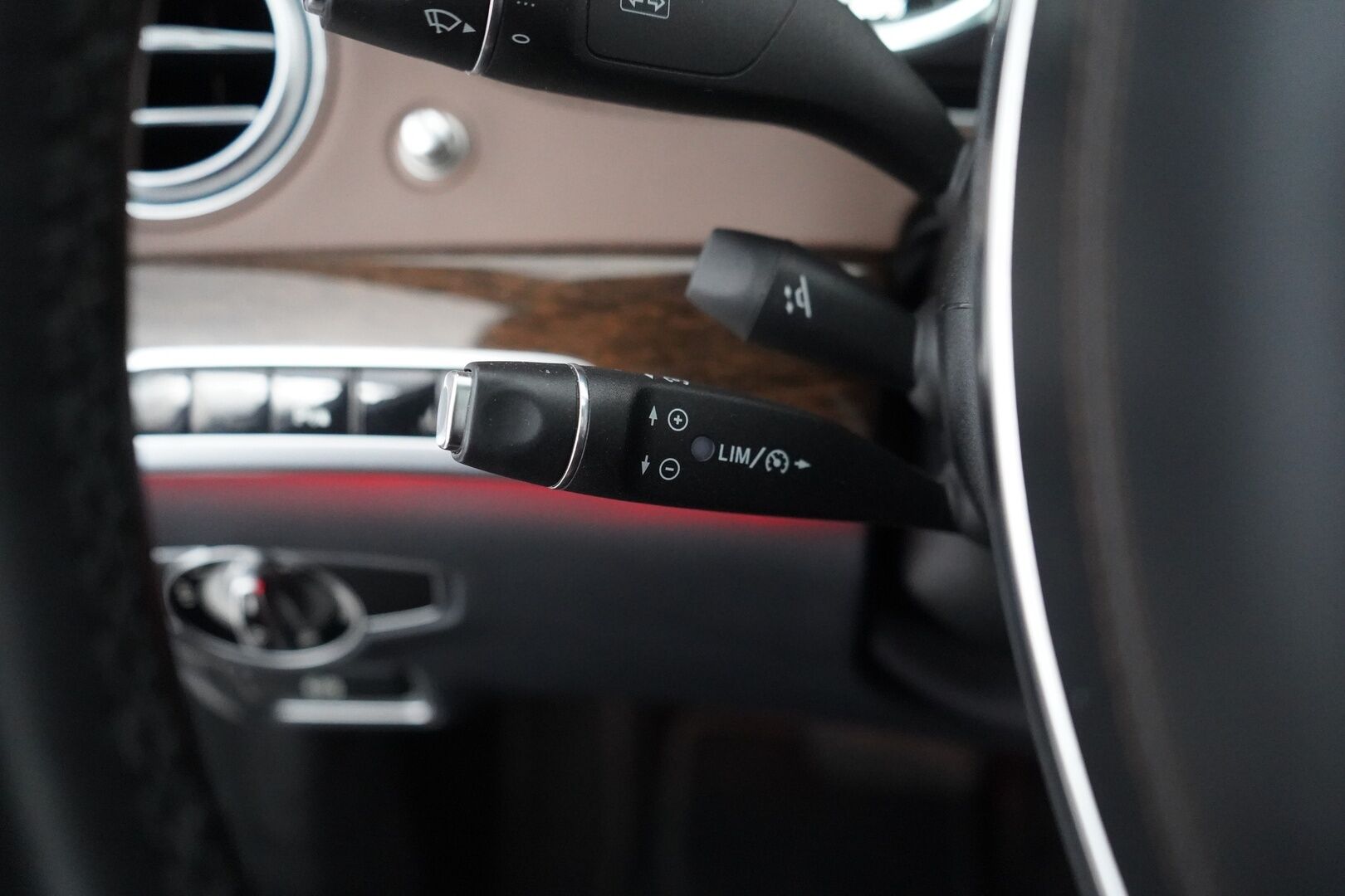 Mercedes-Benz S 2016 500 Plug-In Hybrid L - SoH 87% | Suomi-auto | Panorama | Soft Close | Airmatic | ILS | Ruskeat nahat muistilla | Kamera | Juuri huollettu