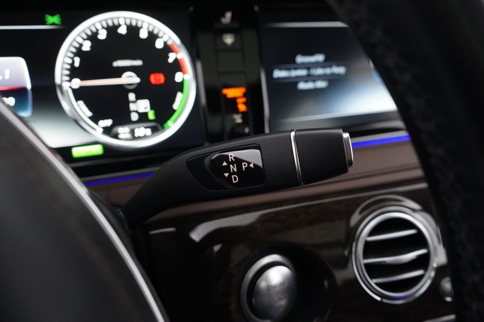 Mercedes-Benz S 2016 500 Plug-In Hybrid L - SoH 87% | Suomi-auto | Panorama | Soft Close | Airmatic | ILS | Ruskeat nahat muistilla | Kamera | Juuri huollettu